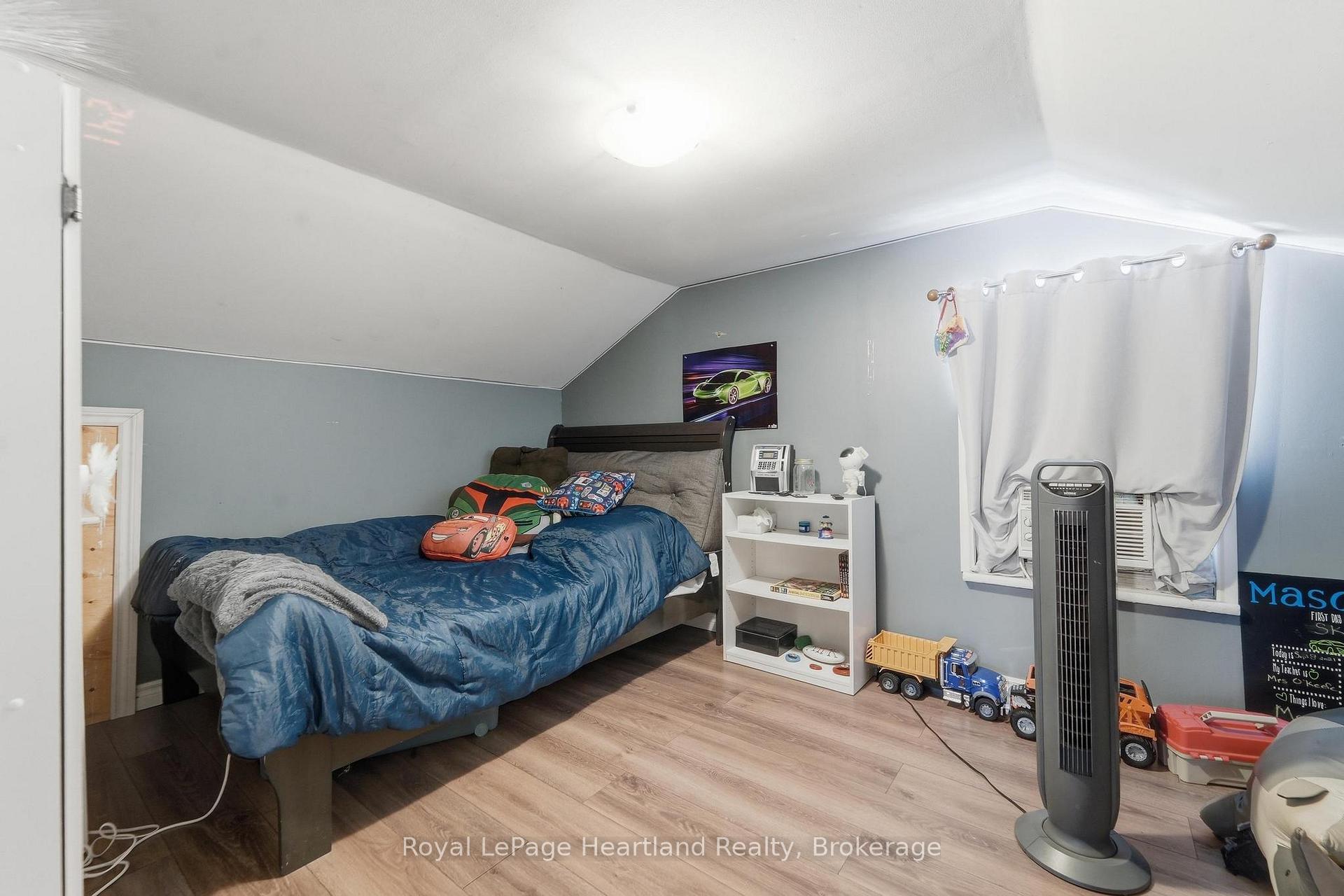 Photo 22 of 117 Quebec Street, Goderich, Goderich (Town) — HOMEH