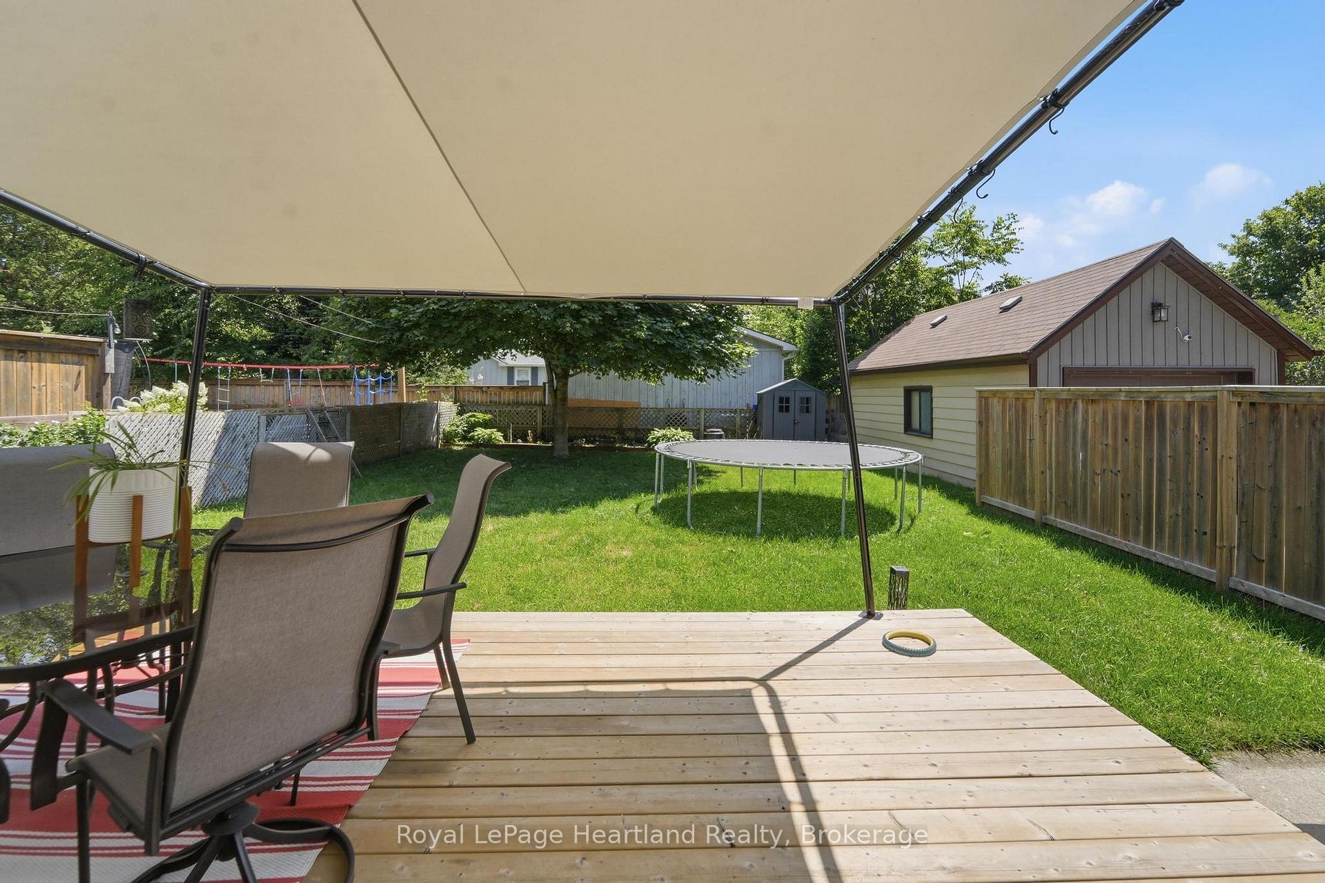 Photo 25 of 117 Quebec Street, Goderich, Goderich (Town) — HOMEH