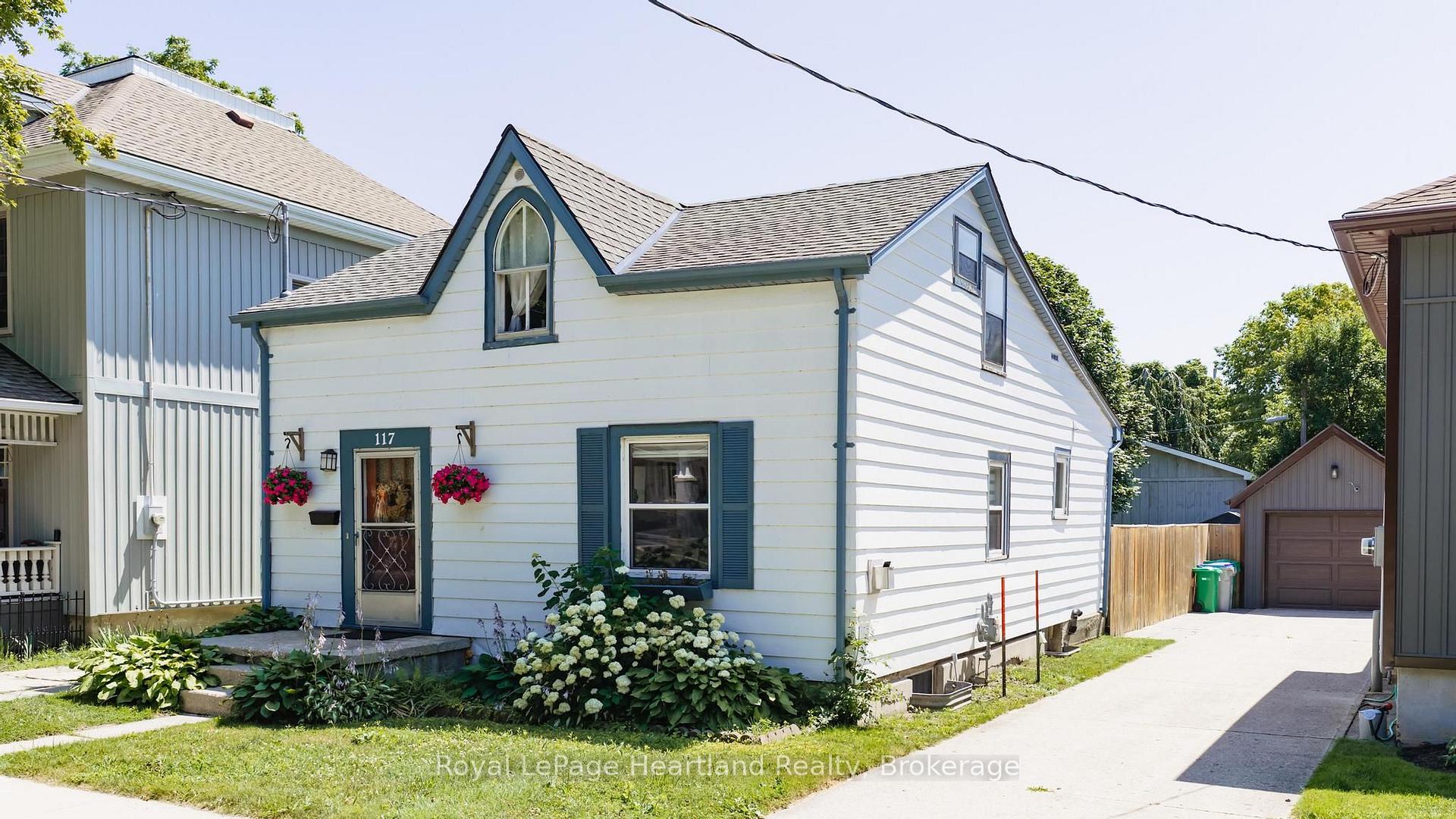Photo 36 of 117 Quebec Street, Goderich, Goderich (Town) — HOMEH