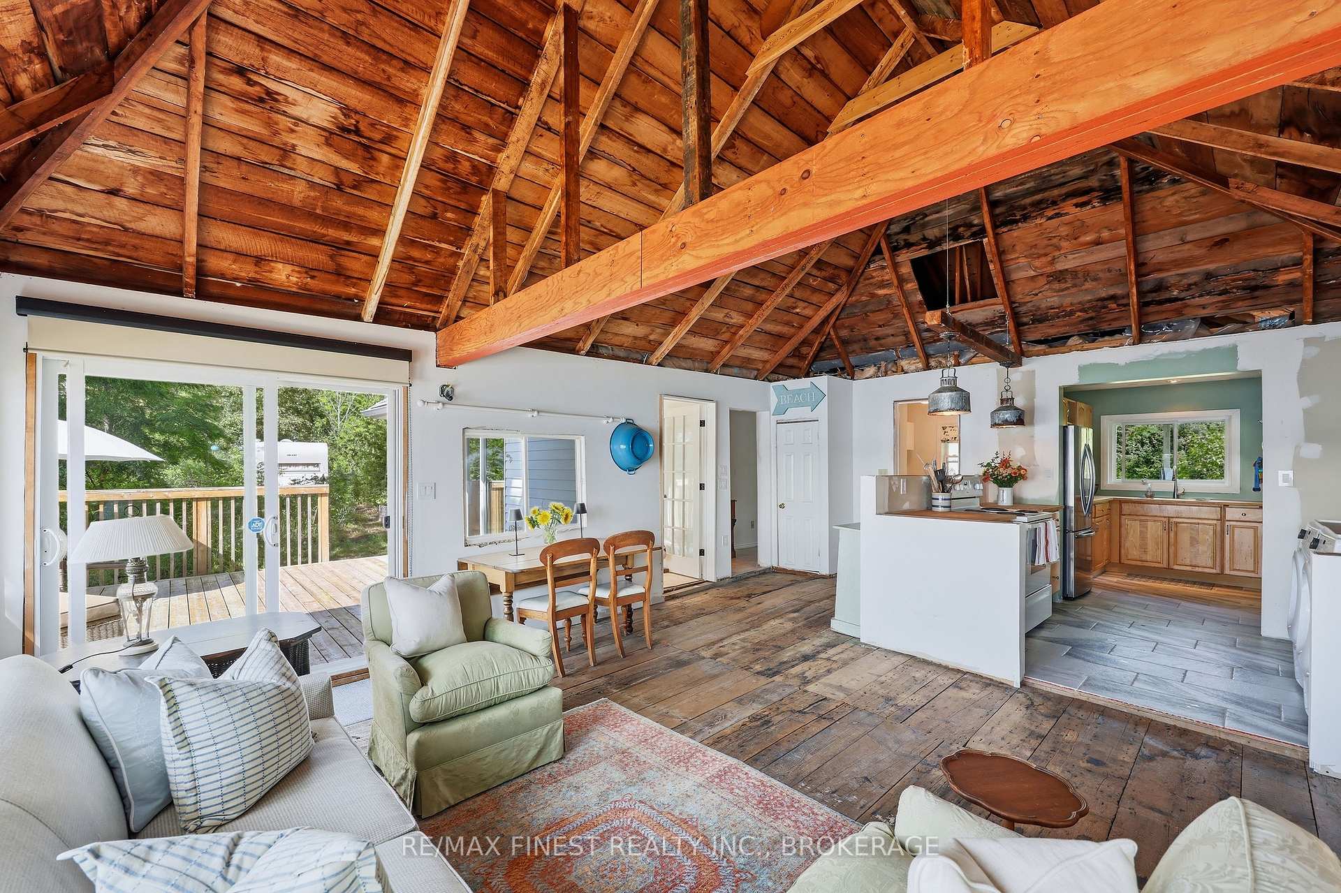 Photo 14 of 1050 Anker Lane, Frontenac, Frontenac South — HOMEH