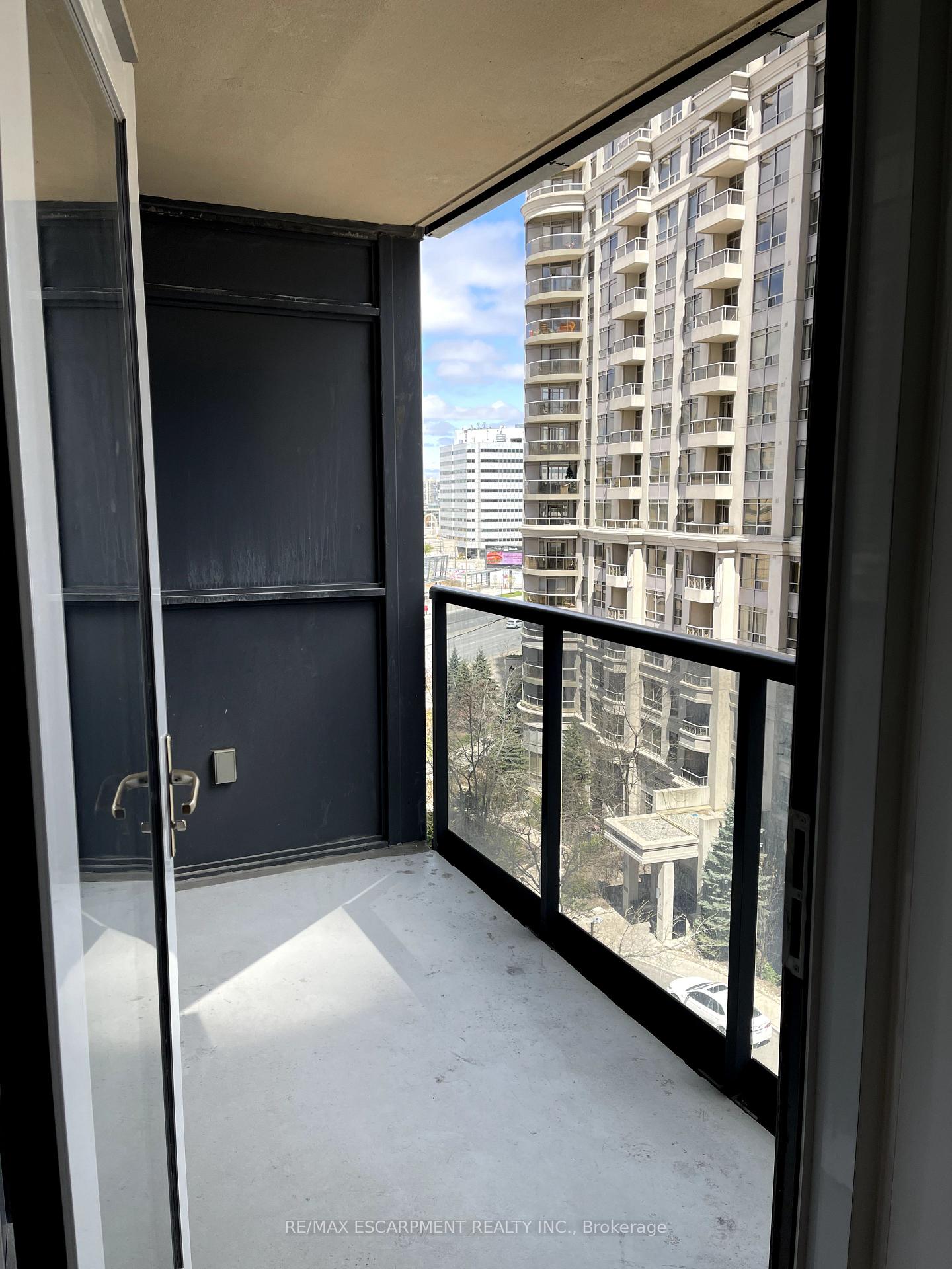 Photo 12 of Unit 708, 330 Burnhamthorpe Road W, Mississauga, City Centre — HOMEH