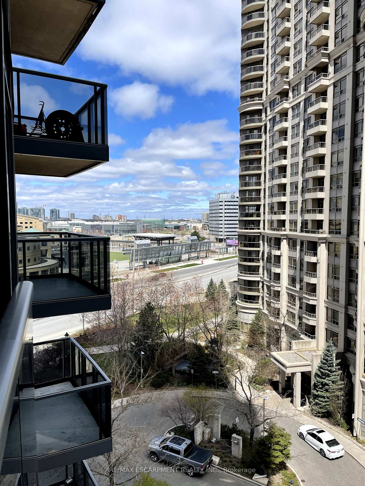 Photo 14 of Unit 708, 330 Burnhamthorpe Road W, Mississauga, City Centre — HOMEH