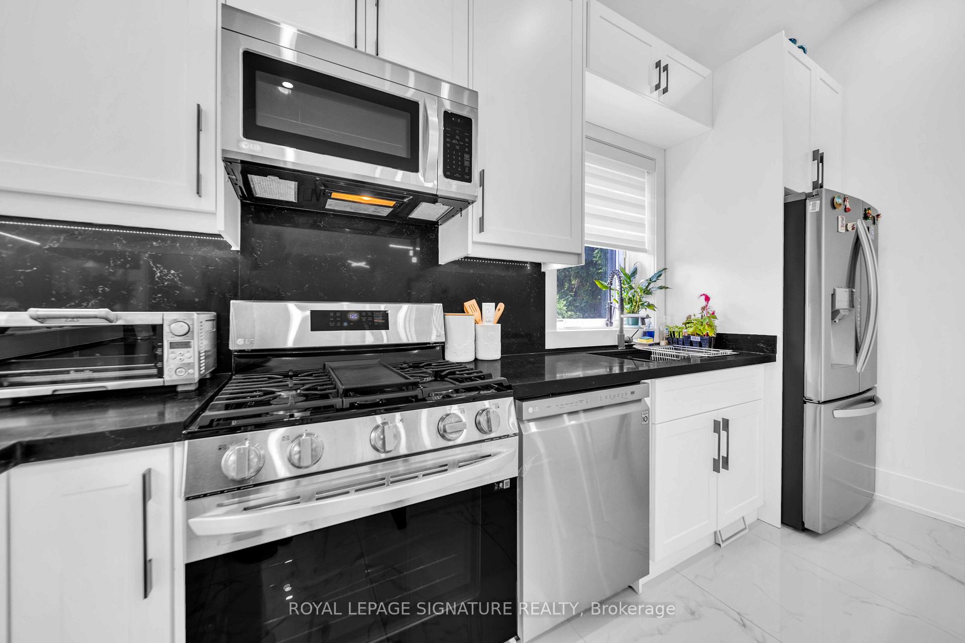 Photo 28 of 3 Pamcrest Drive, North York, Newtonbrook East — HOMEH