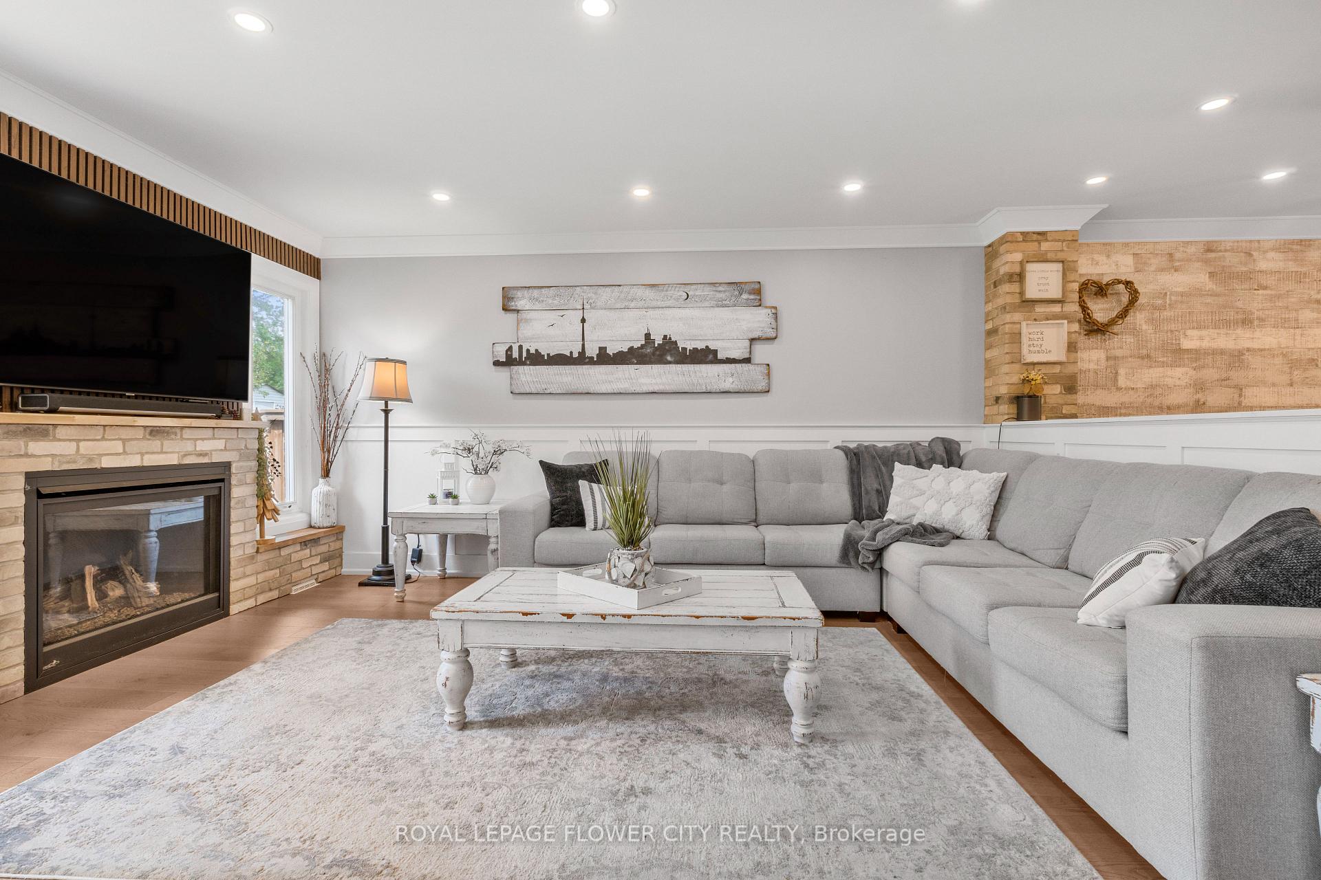 Photo 7 of 75 St Michaels Crescent, Caledon, Bolton North — HOMEH
