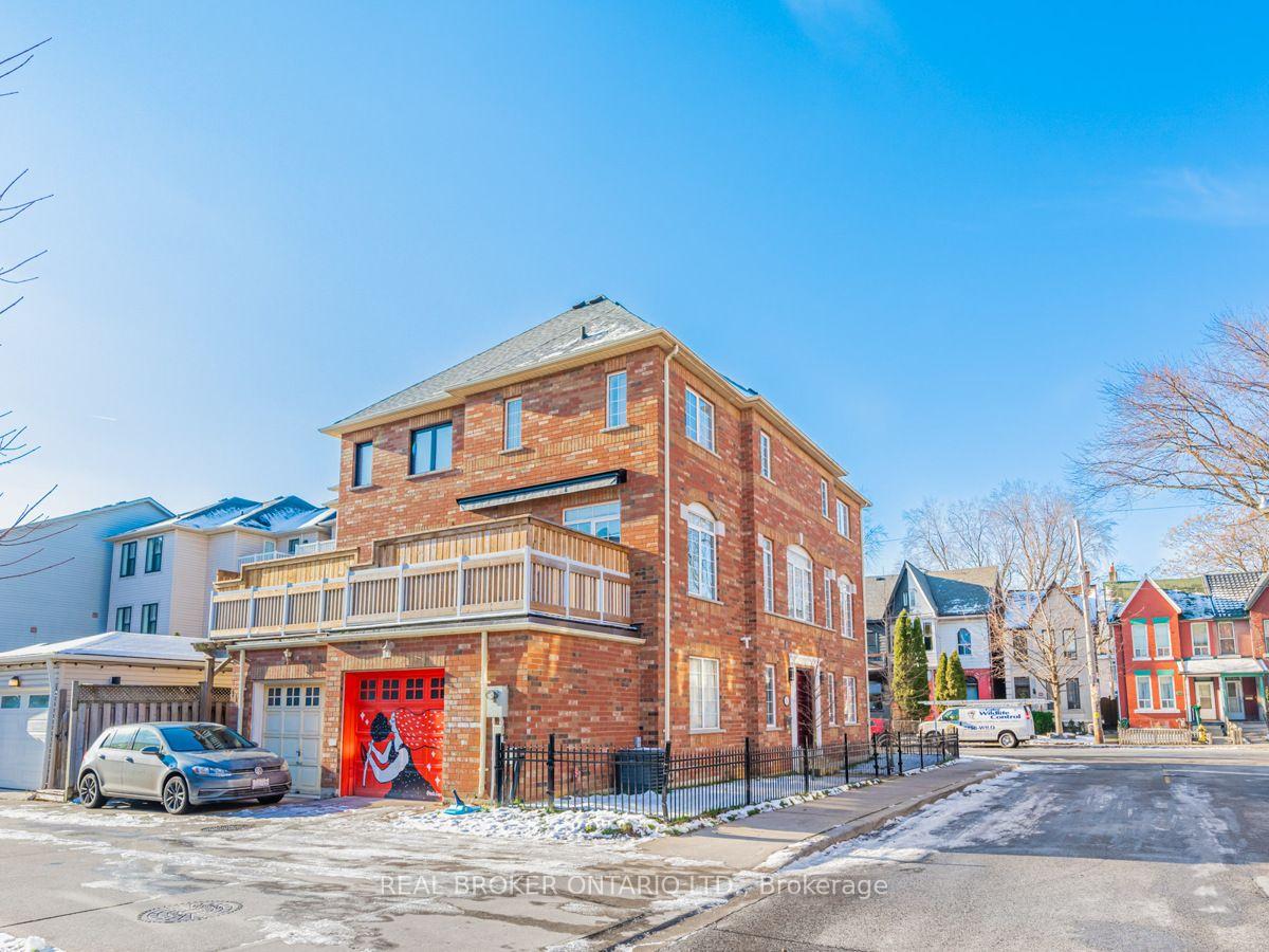 Photo 2 of 102 Natalie Place, Toronto, South Riverdale — HOMEH