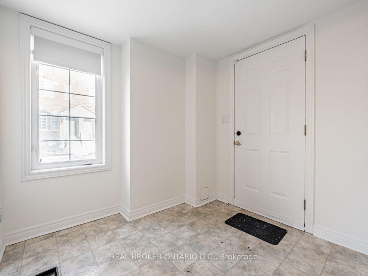 Photo 7 of 102 Natalie Place, Toronto, South Riverdale — HOMEH