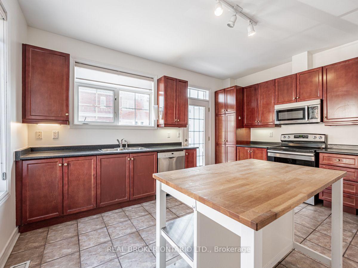 Photo 18 of 102 Natalie Place, Toronto, South Riverdale — HOMEH