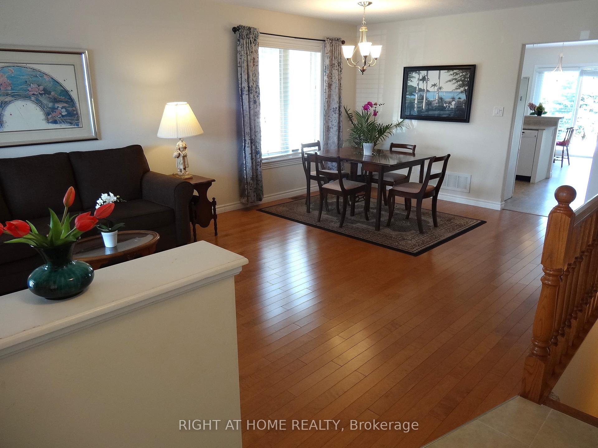 Photo 7 of 14 Matchett Crescent, Kawartha Lakes, Lindsay — HOMEH