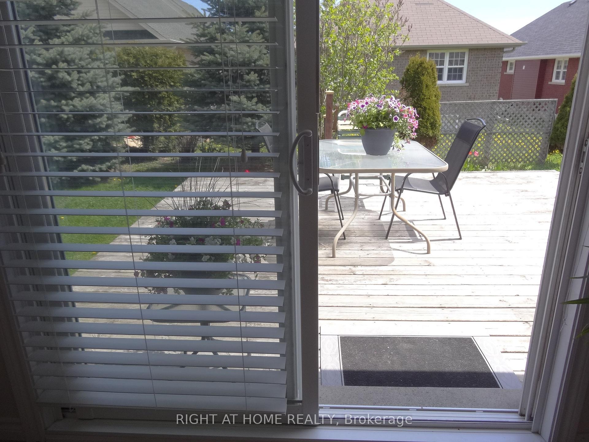 Photo 12 of 14 Matchett Crescent, Kawartha Lakes, Lindsay — HOMEH
