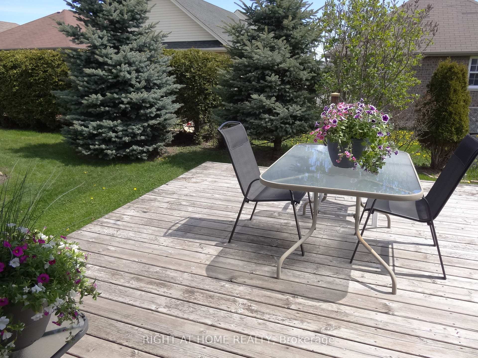 Photo 24 of 14 Matchett Crescent, Kawartha Lakes, Lindsay — HOMEH