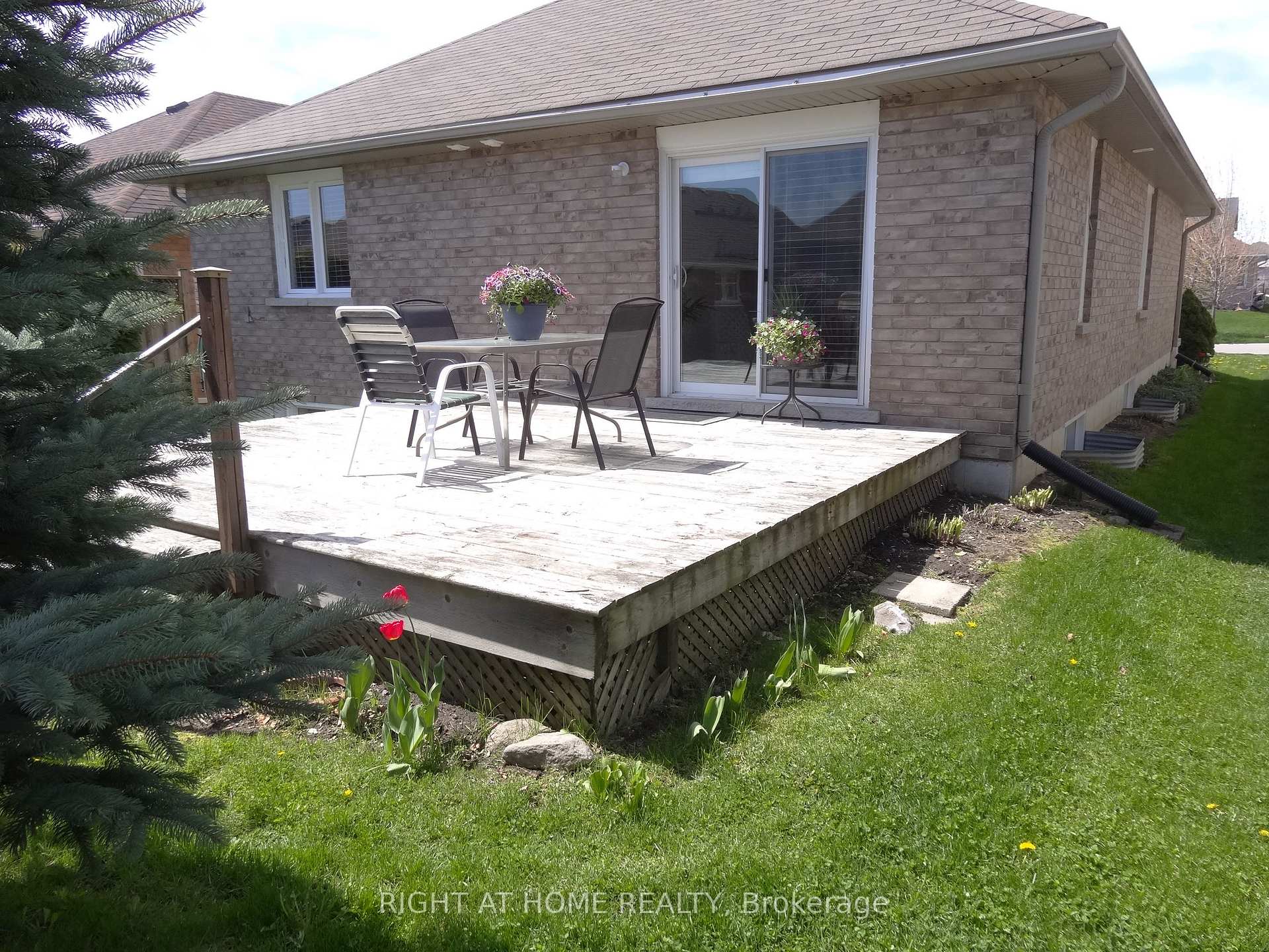 Photo 26 of 14 Matchett Crescent, Kawartha Lakes, Lindsay — HOMEH