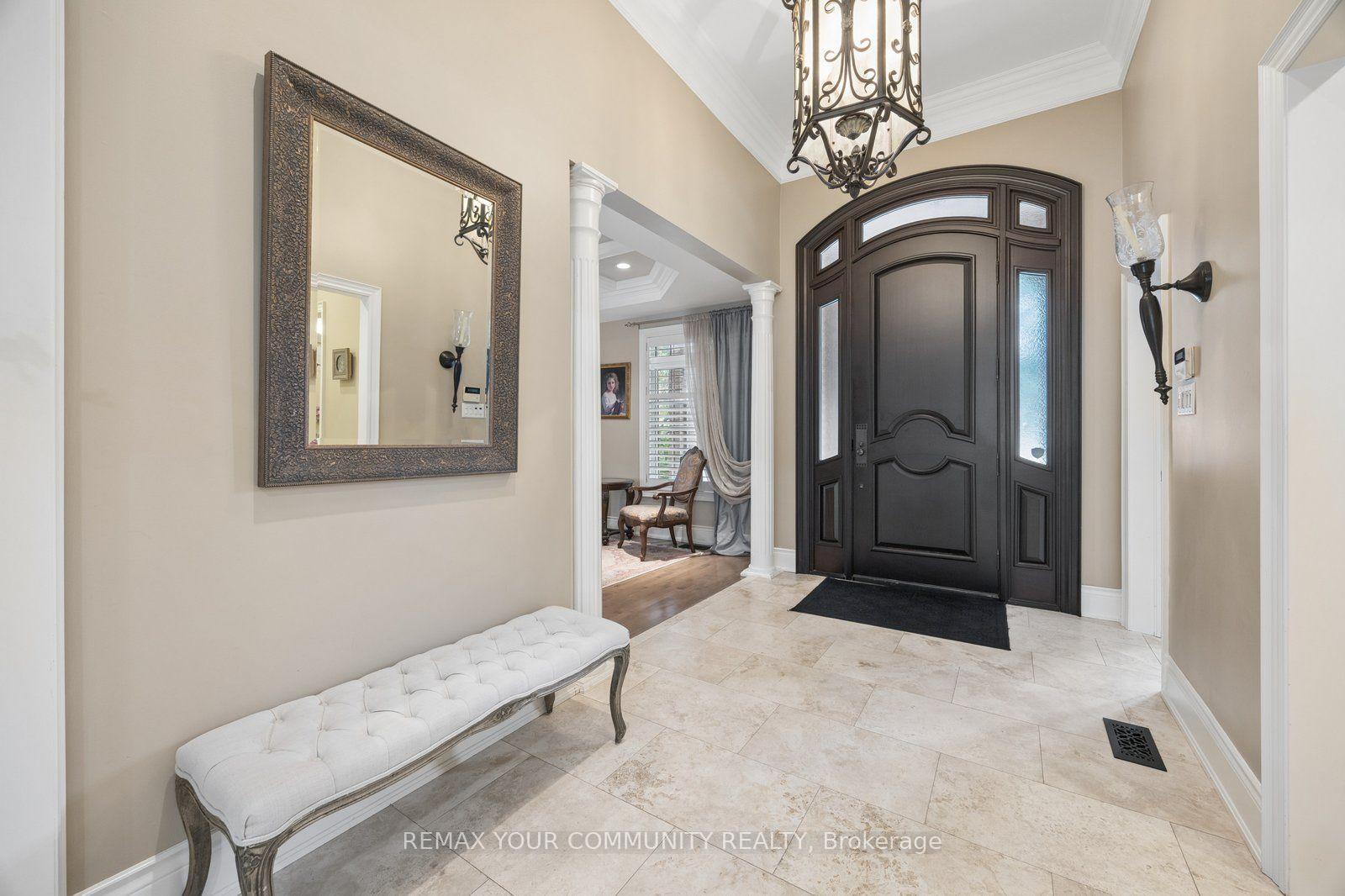 Photo 3 of 123 Laurentian Boulevard, Vaughan, Rural Vaughan — HOMEH