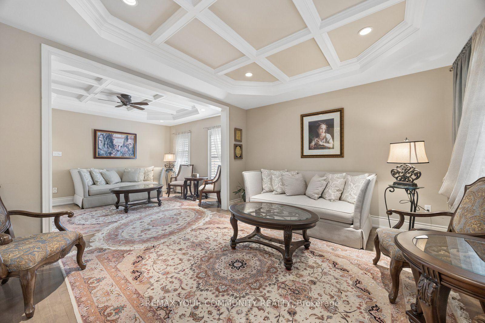 Photo 6 of 123 Laurentian Boulevard, Vaughan, Rural Vaughan — HOMEH