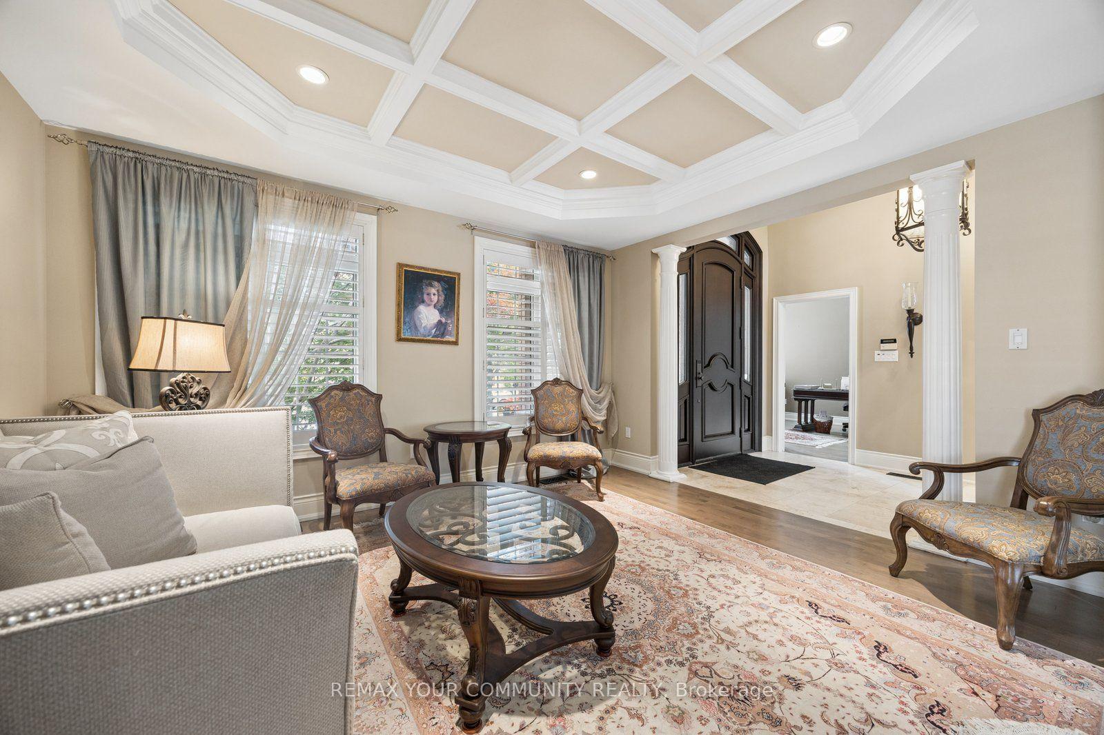 Photo 7 of 123 Laurentian Boulevard, Vaughan, Rural Vaughan — HOMEH