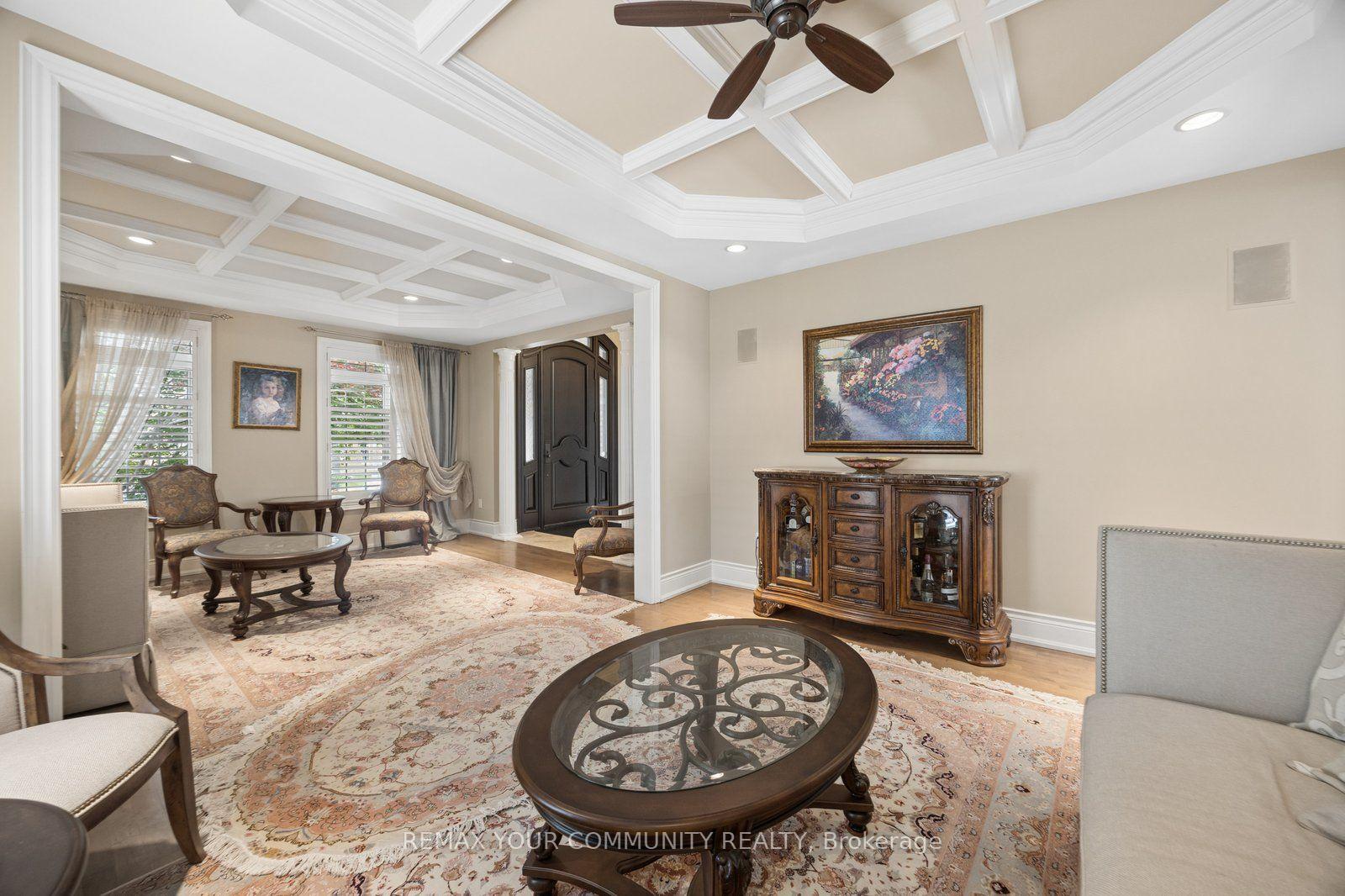Photo 8 of 123 Laurentian Boulevard, Vaughan, Rural Vaughan — HOMEH