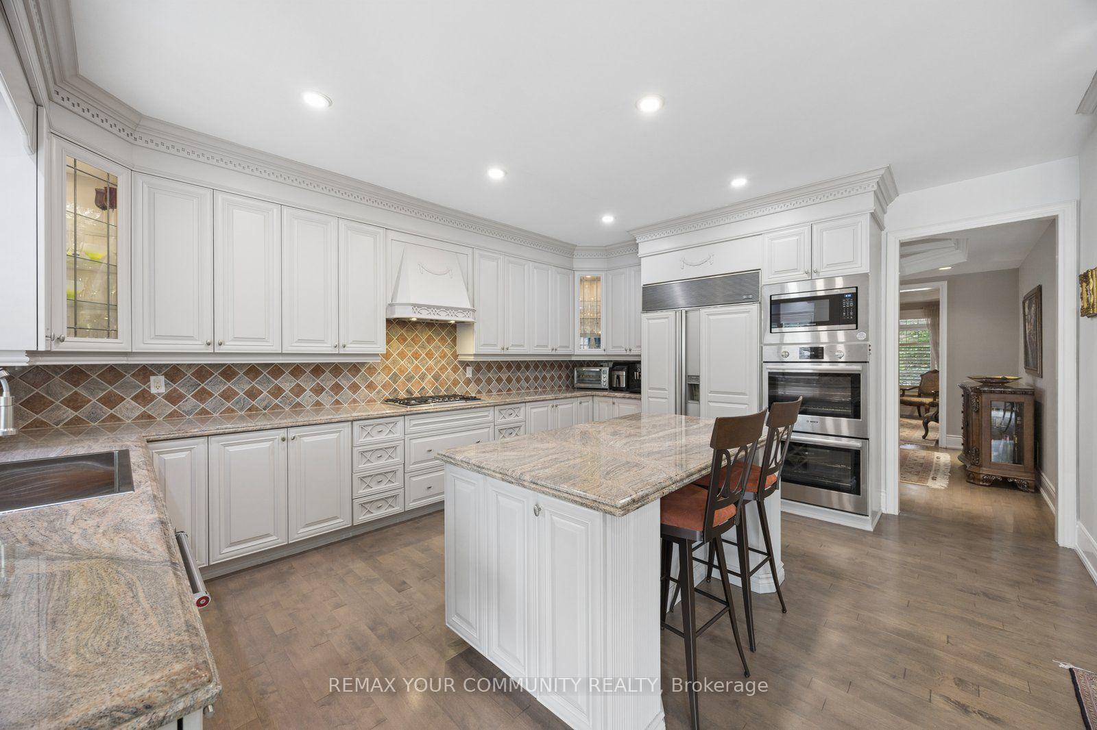 Photo 15 of 123 Laurentian Boulevard, Vaughan, Rural Vaughan — HOMEH