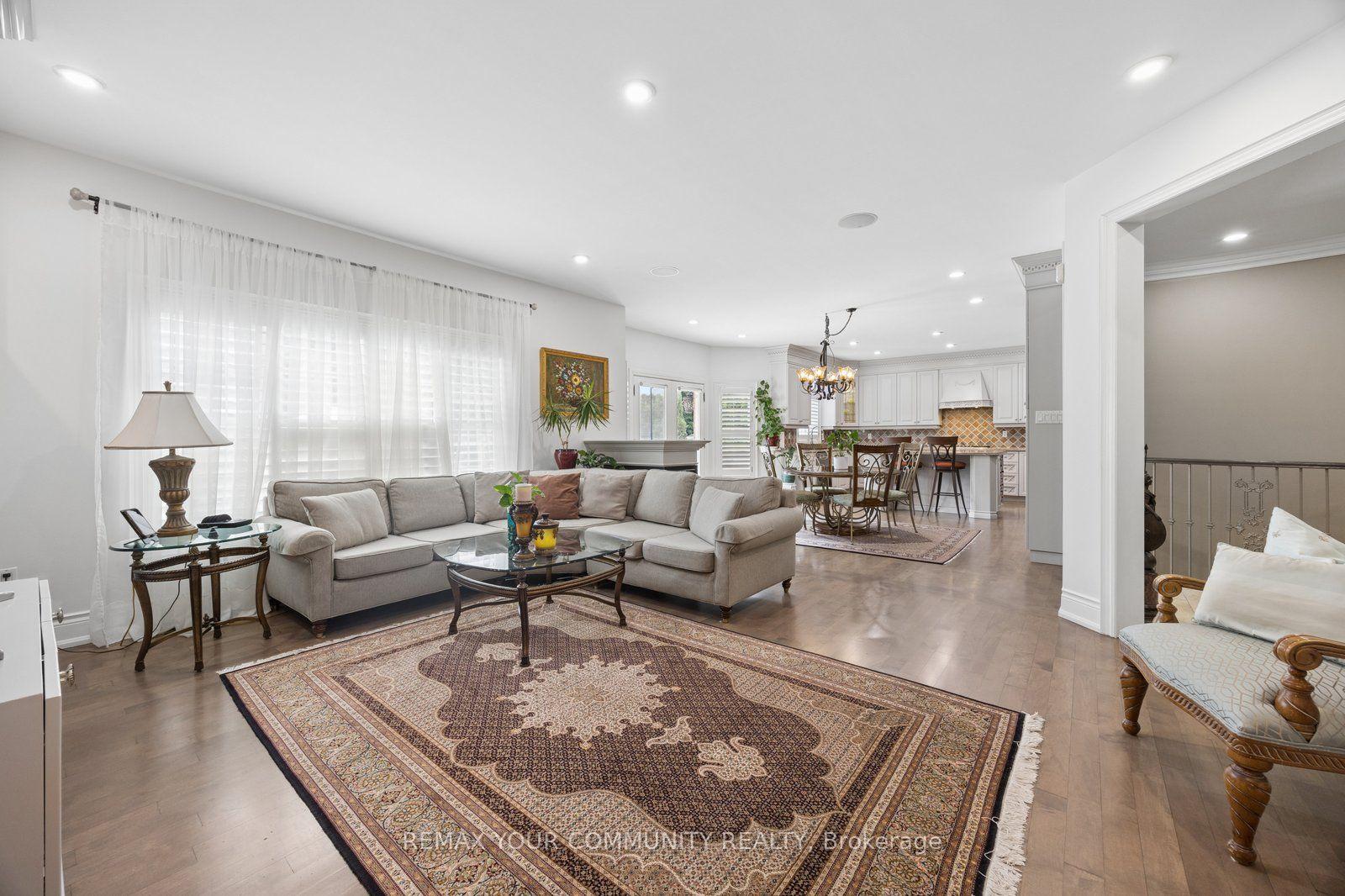 Photo 22 of 123 Laurentian Boulevard, Vaughan, Rural Vaughan — HOMEH