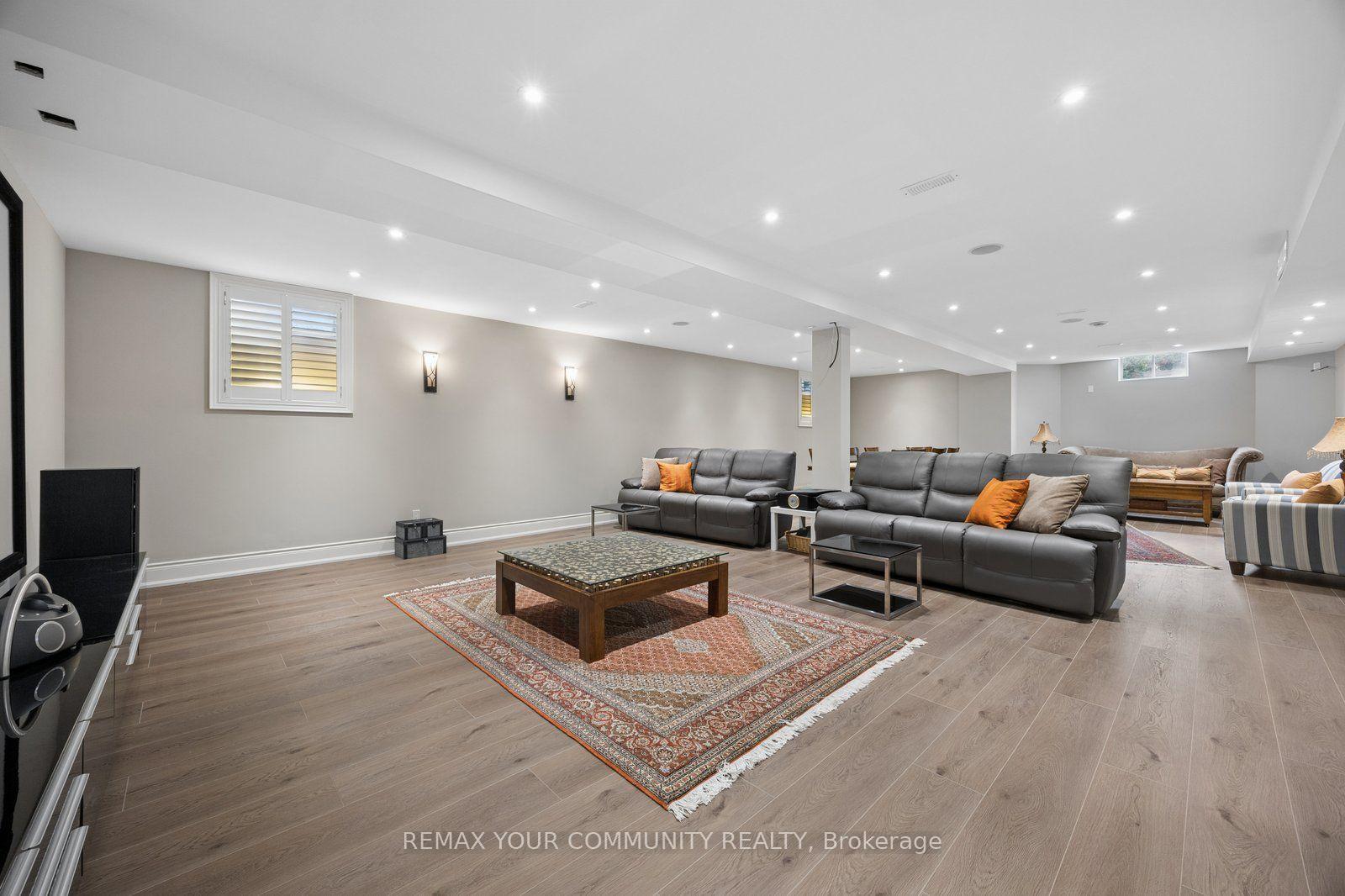 Photo 37 of 123 Laurentian Boulevard, Vaughan, Rural Vaughan — HOMEH