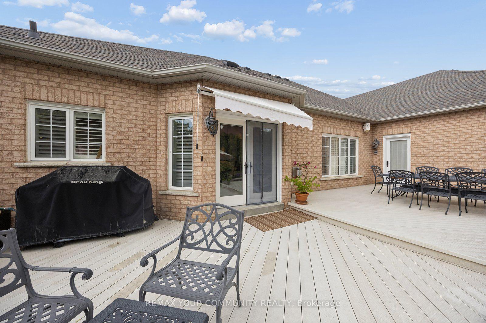 Photo 47 of 123 Laurentian Boulevard, Vaughan, Rural Vaughan — HOMEH