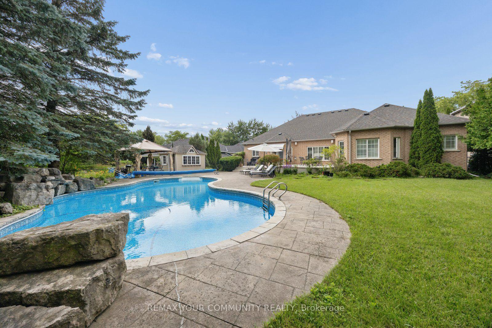 Photo 48 of 123 Laurentian Boulevard, Vaughan, Rural Vaughan — HOMEH