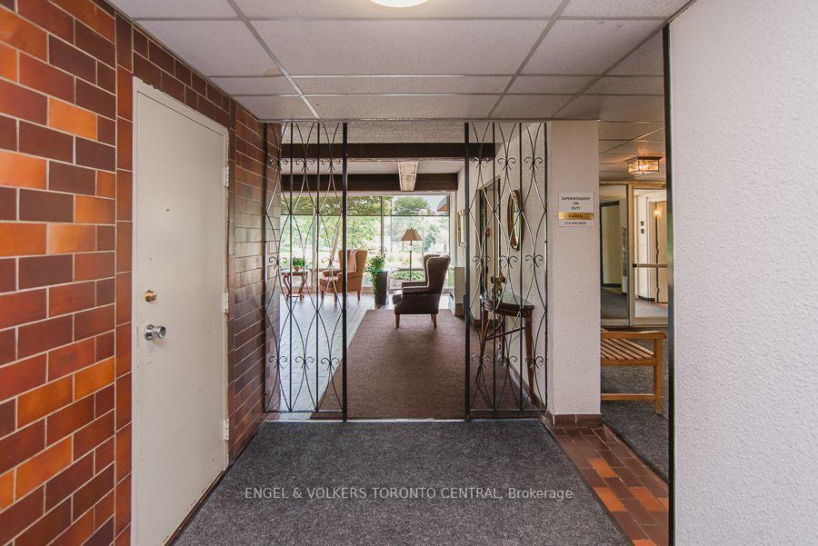 Photo 2 of Unit 1511, 225 Harvard Place, Waterloo, Lincoln Heights — HOMEH