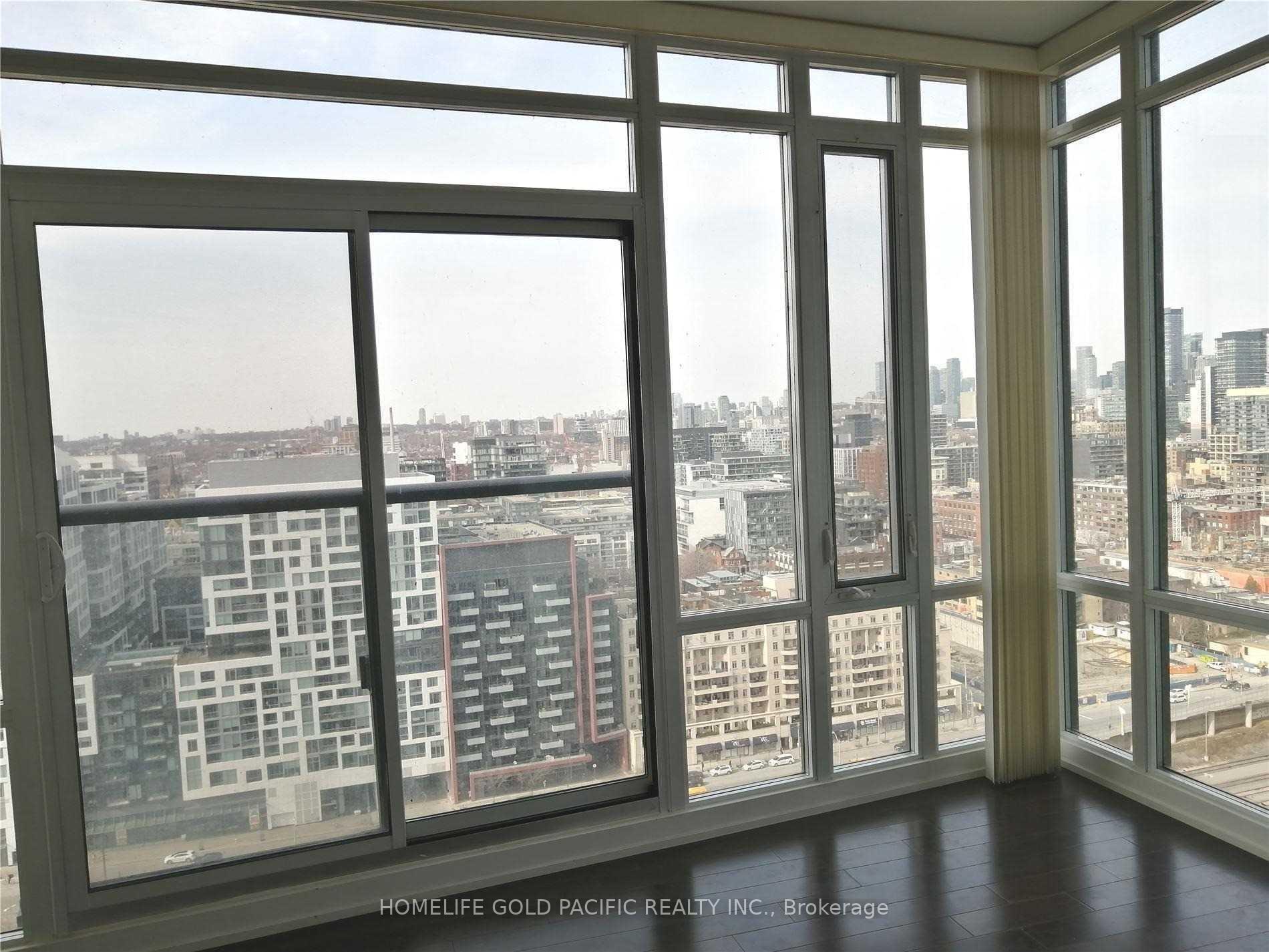Photo 3 of Unit 2303, 170 Fort York Boulevard, Toronto, Waterfront Communities — HOMEH