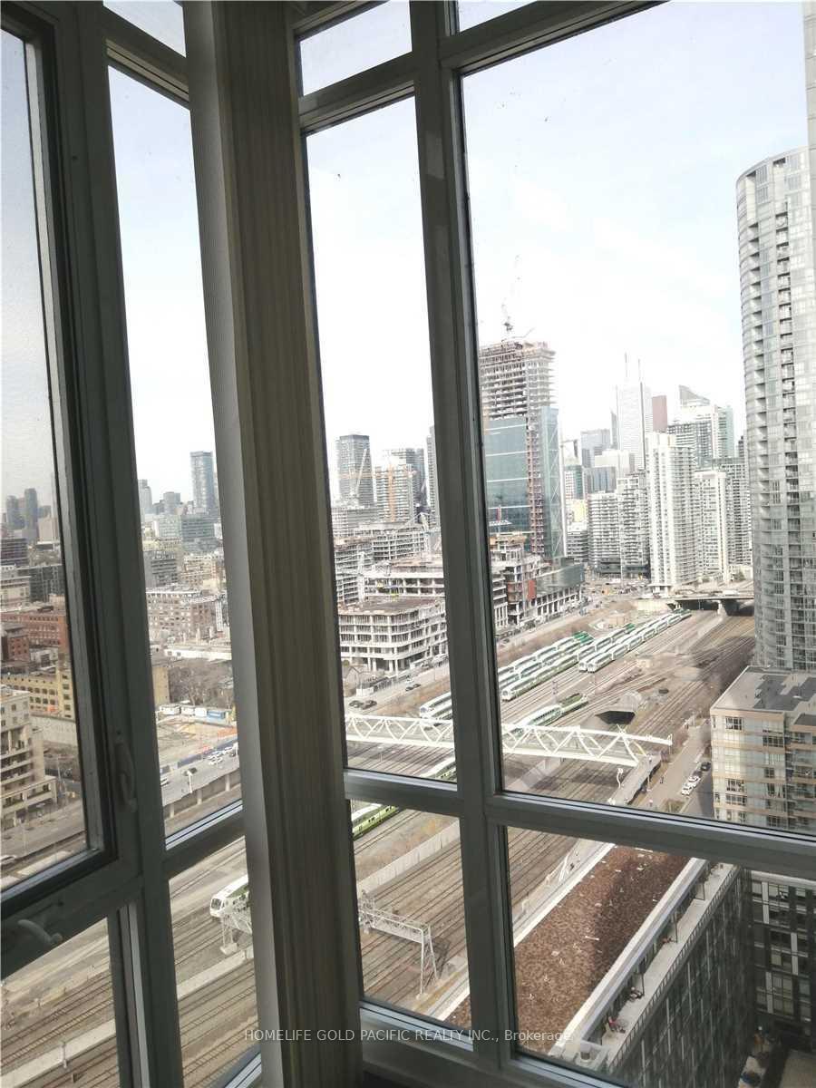 Photo 5 of Unit 2303, 170 Fort York Boulevard, Toronto, Waterfront Communities — HOMEH