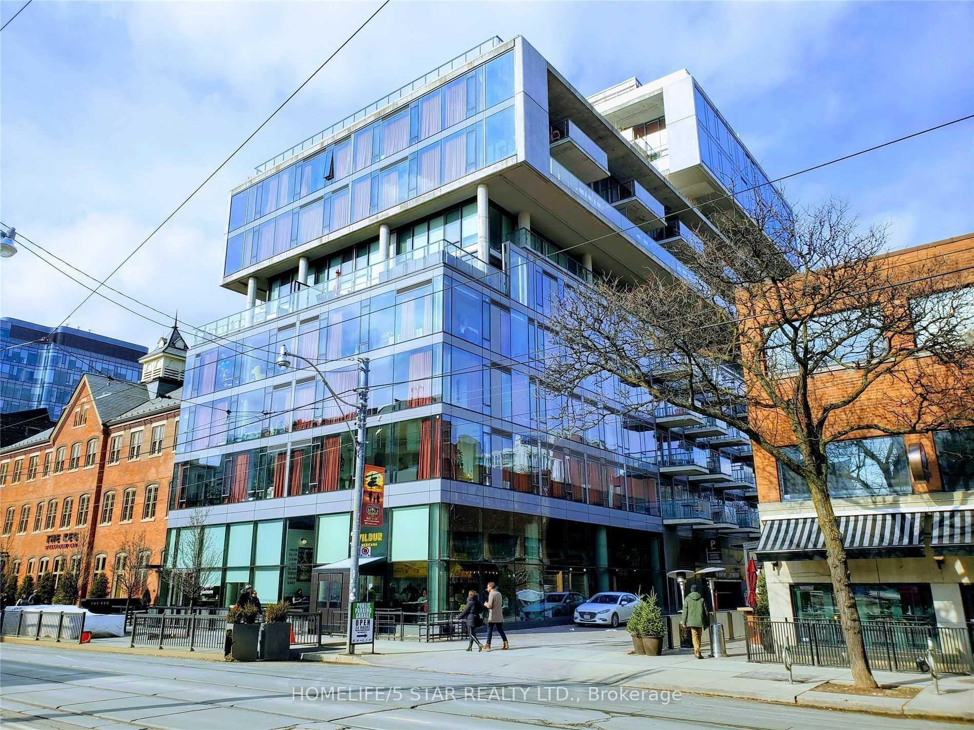 Front of Unit 618, 560 King Street W