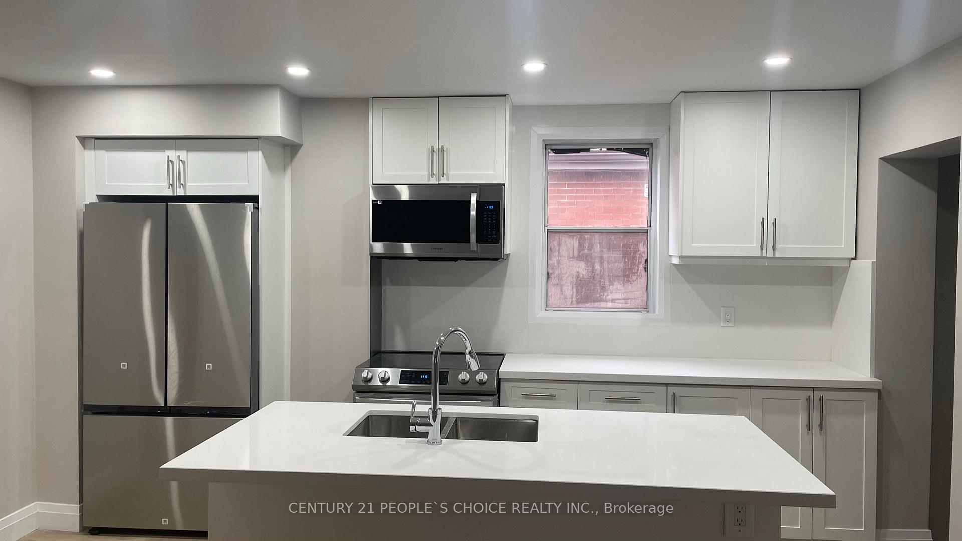 Photo 12 of 136 Edgemont Street N, Hamilton, Crown Point — HOMEH