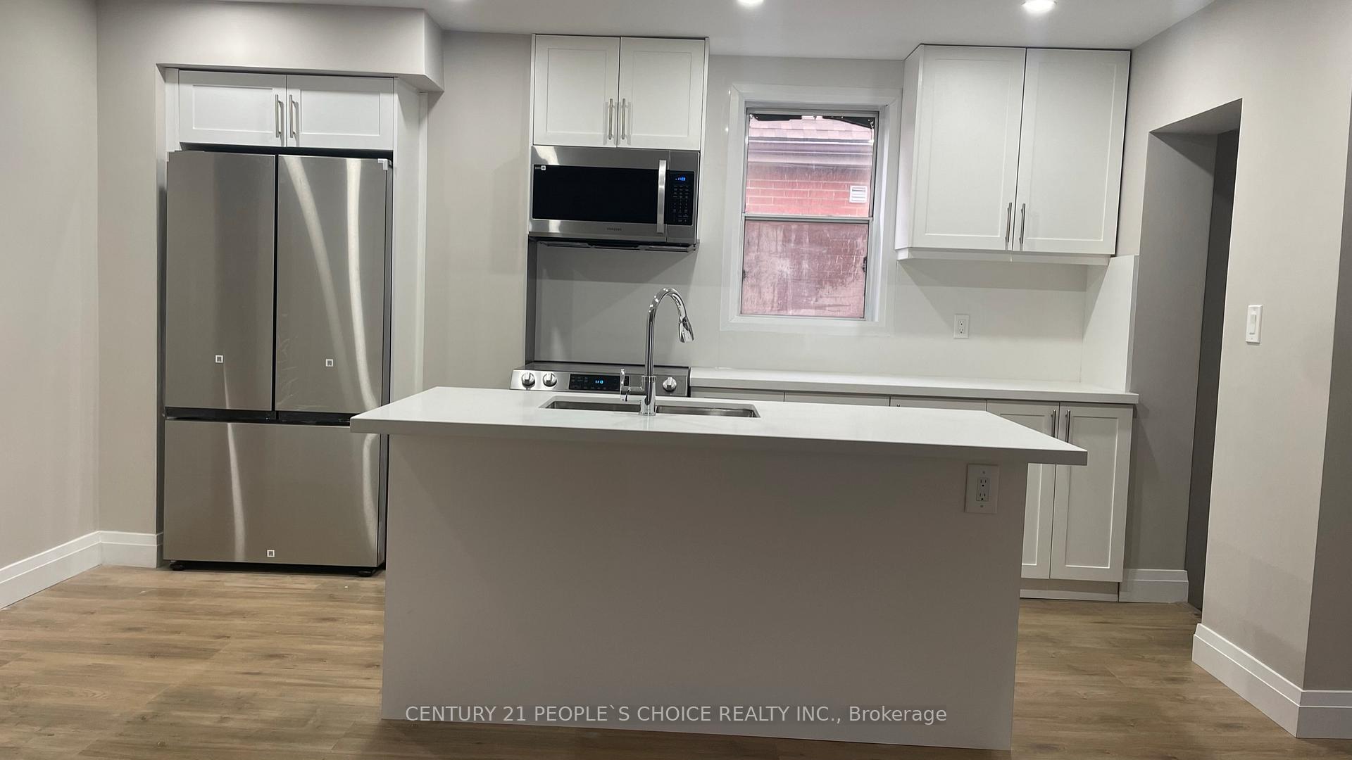 Photo 13 of 136 Edgemont Street N, Hamilton, Crown Point — HOMEH