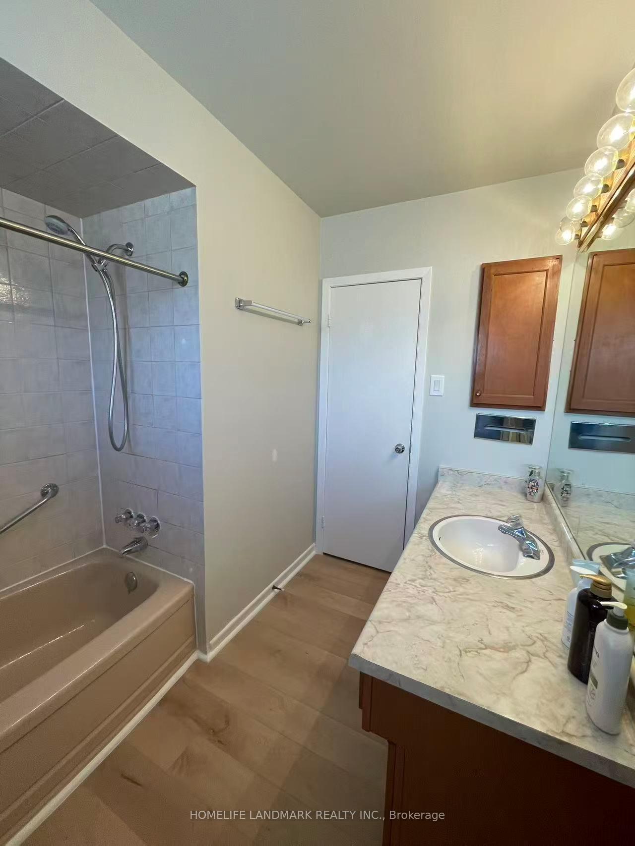 Photo 2 of 23 Corning Road E, North York, Don Valley Village — HOMEH
