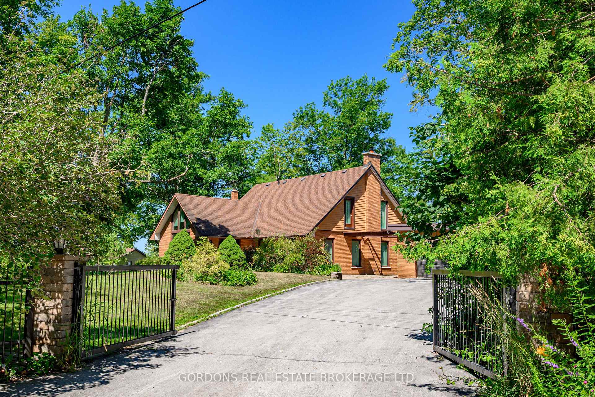 Photo 5 of 22 Sugarbush Trail, Kawartha Lakes, Fenelon Falls — HOMEH