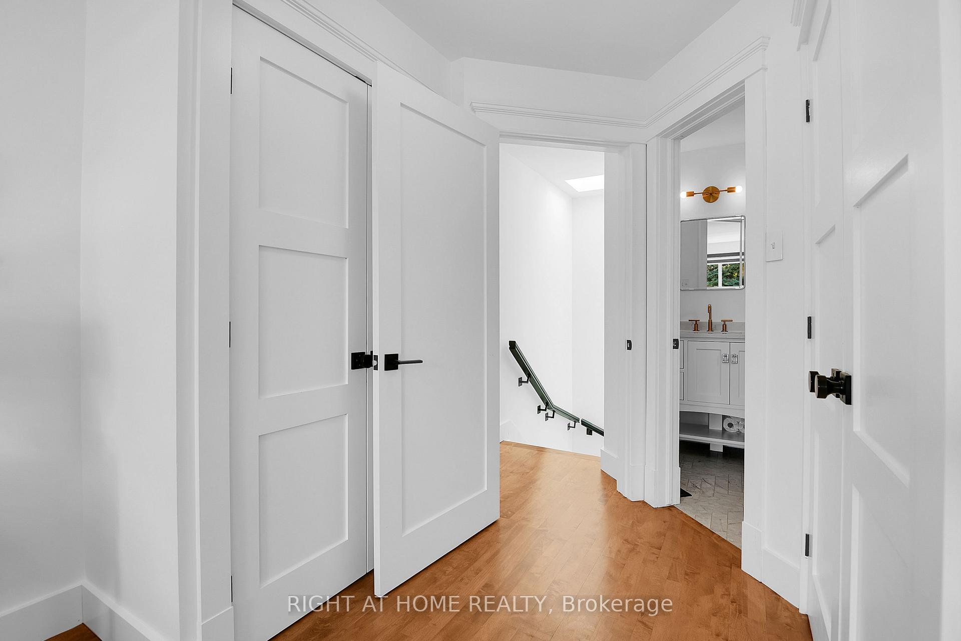 Photo 20 of 239A Sunnyside Avenue, Ottawa, Old Ottawa South — HOMEH