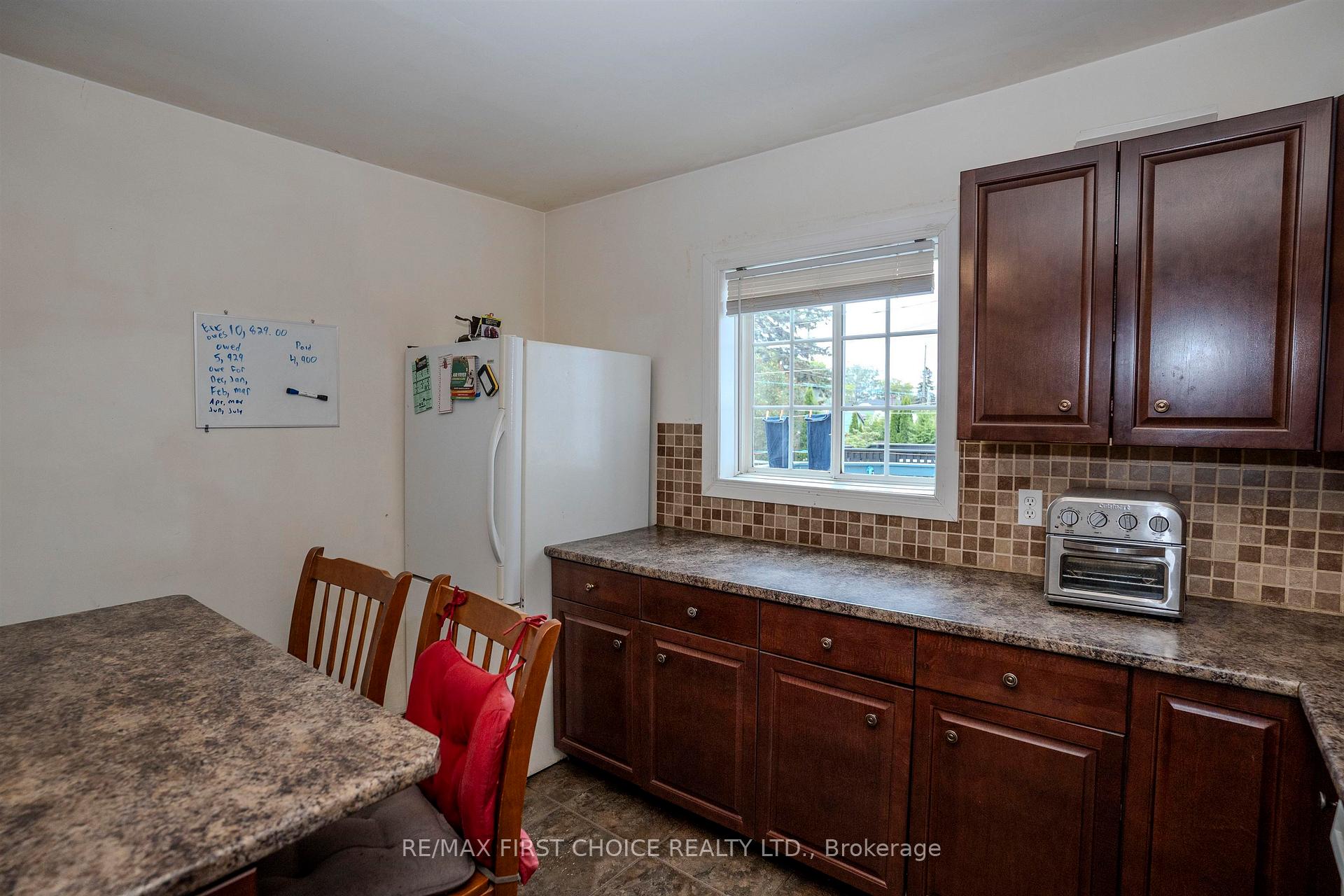 Photo 11 of 237 Finlayson Street, Thunder Bay, East End — HOMEH