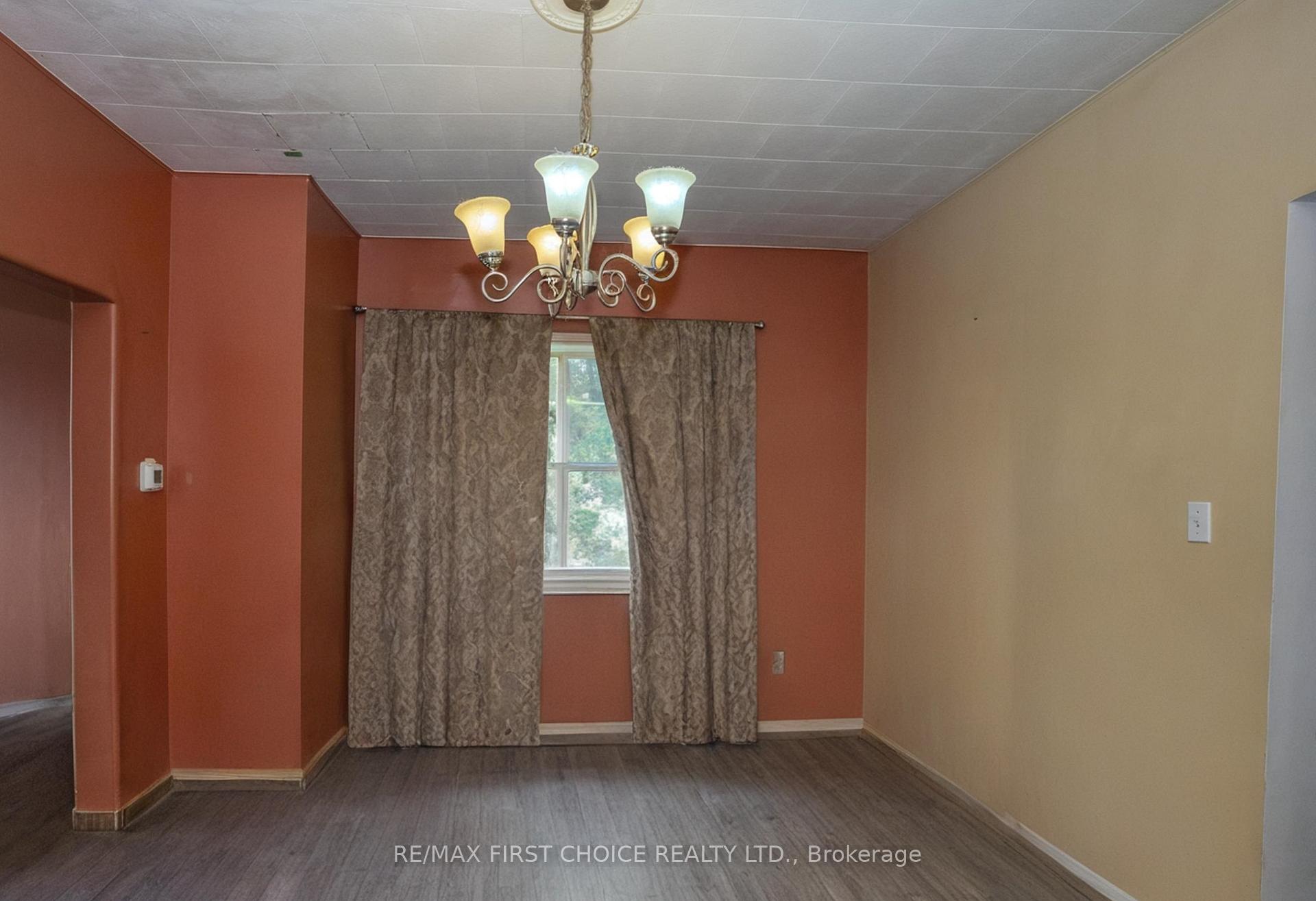 Photo 16 of 237 Finlayson Street, Thunder Bay, East End — HOMEH