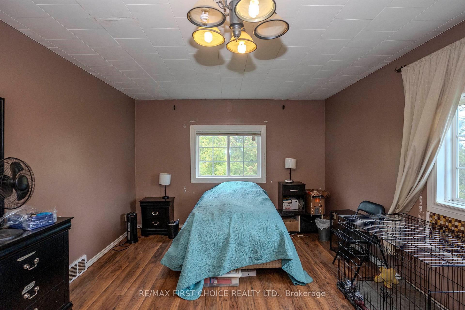 Photo 17 of 237 Finlayson Street, Thunder Bay, East End — HOMEH