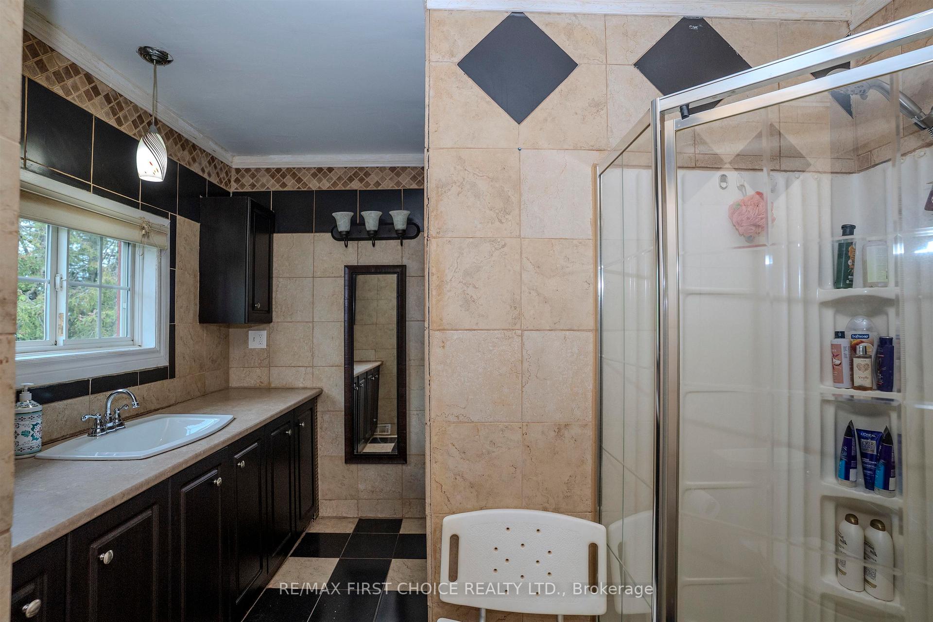 Photo 20 of 237 Finlayson Street, Thunder Bay, East End — HOMEH