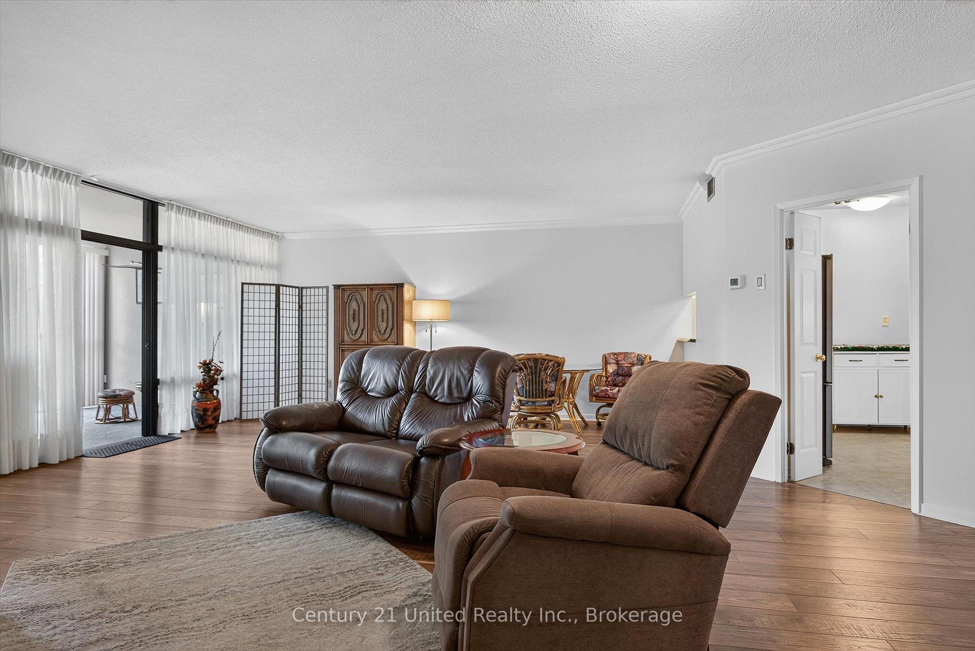 Photo 15 of Unit 203, 1818 Cherryhill Road, Peterborough, Monaghan Ward 2 — HOMEH