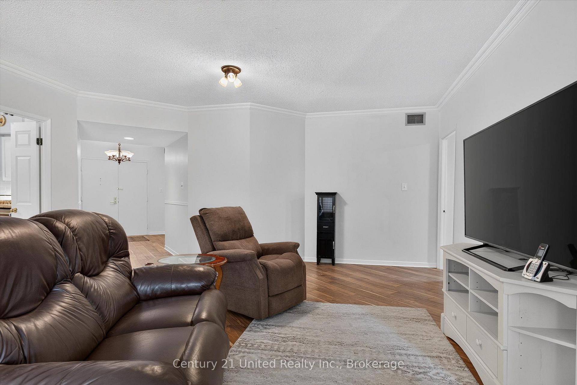 Photo 17 of Unit 203, 1818 Cherryhill Road, Peterborough, Monaghan Ward 2 — HOMEH
