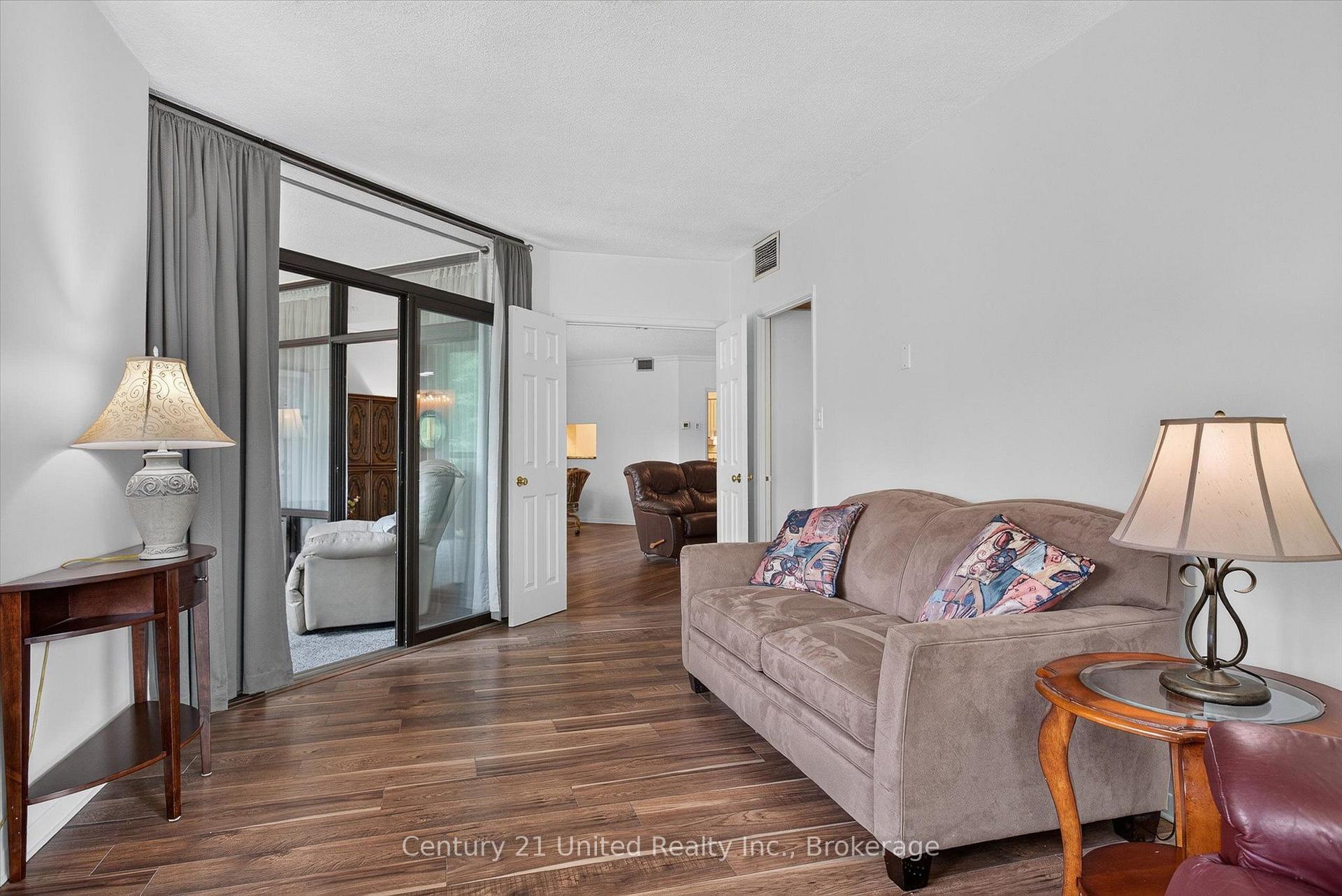 Photo 25 of Unit 203, 1818 Cherryhill Road, Peterborough, Monaghan Ward 2 — HOMEH