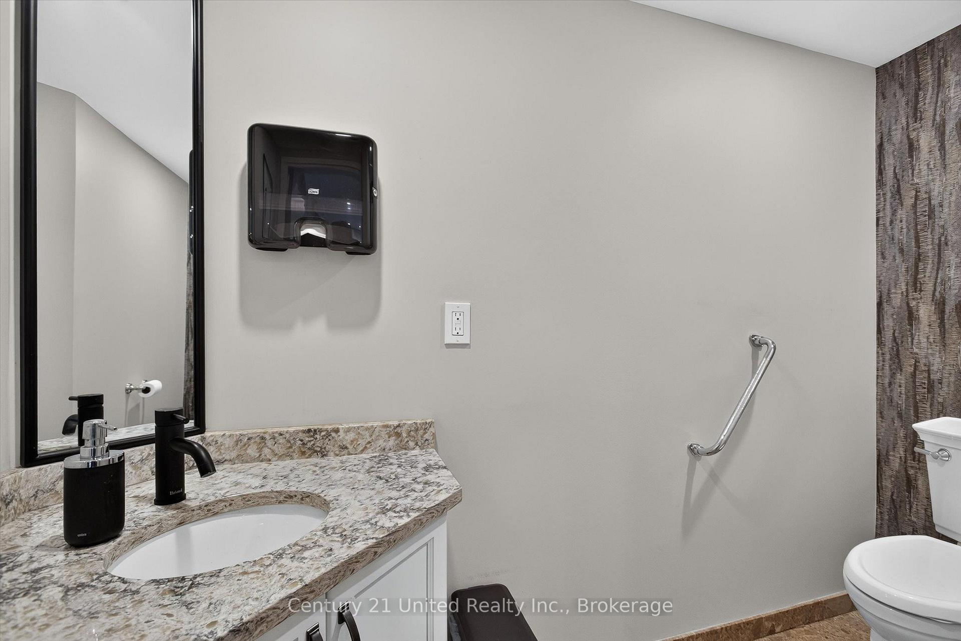 Photo 43 of Unit 203, 1818 Cherryhill Road, Peterborough, Monaghan Ward 2 — HOMEH