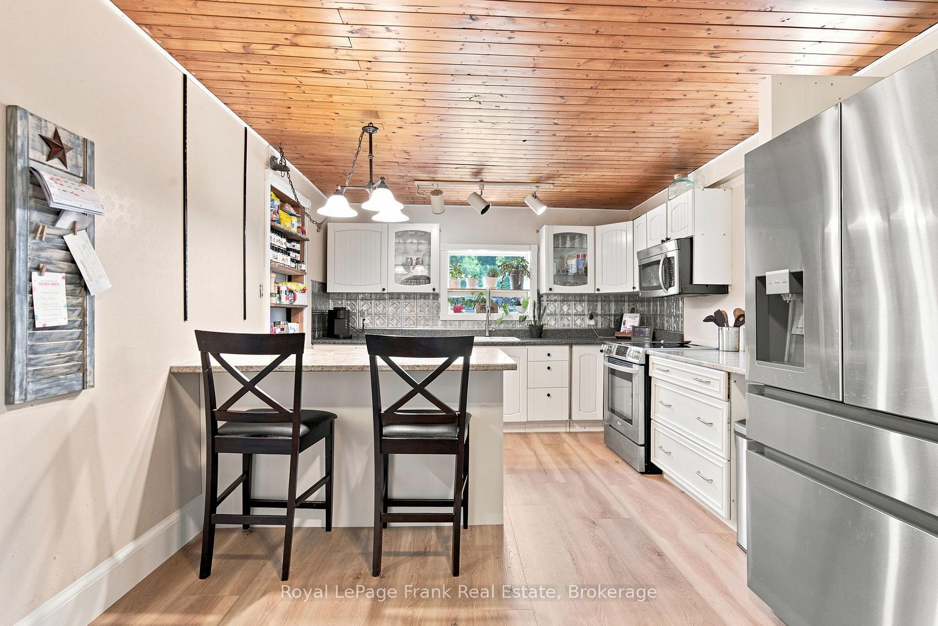Photo 13 of 661 Fingerboard Road, Kawartha Lakes, Manilla — HOMEH