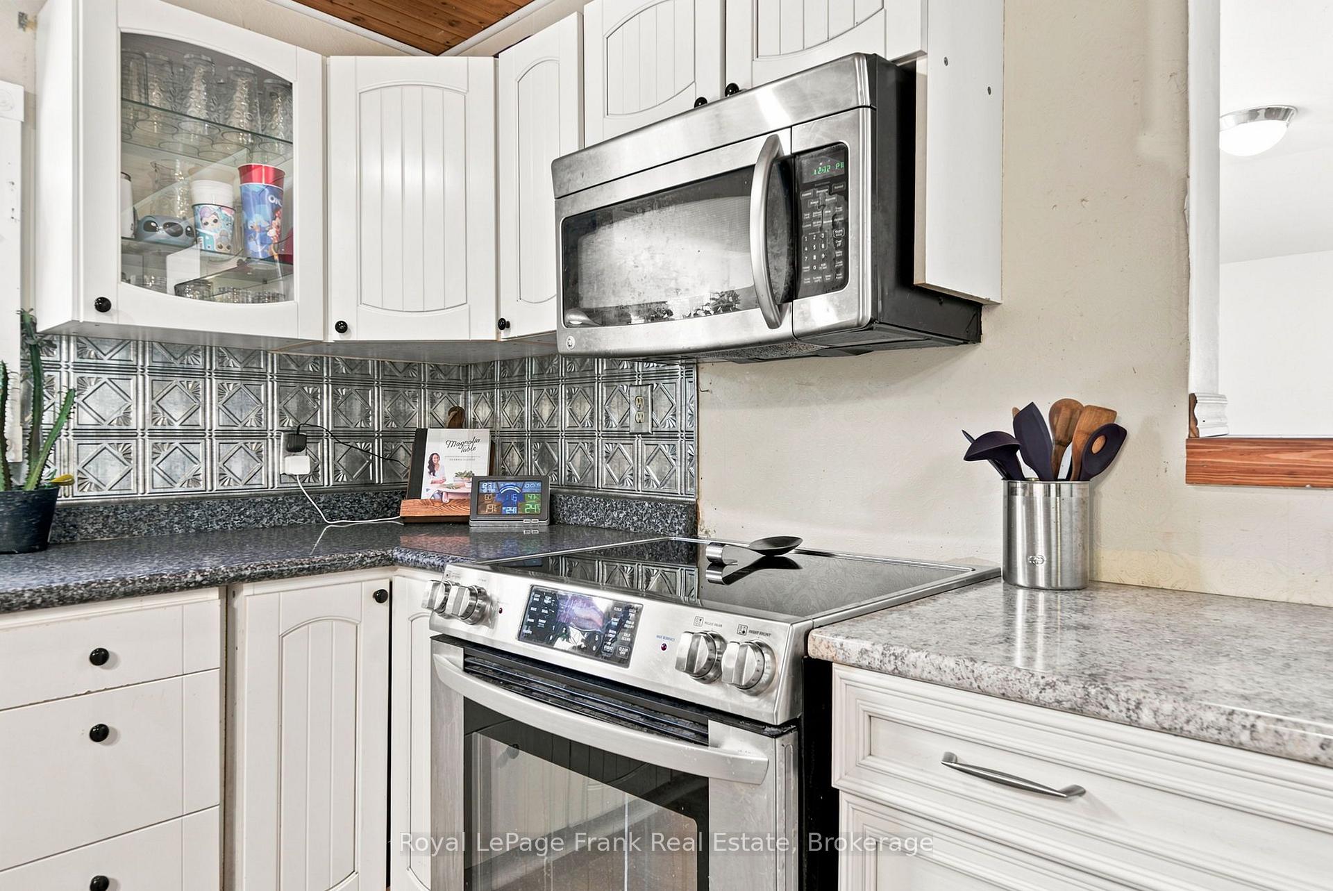 Photo 15 of 661 Fingerboard Road, Kawartha Lakes, Manilla — HOMEH