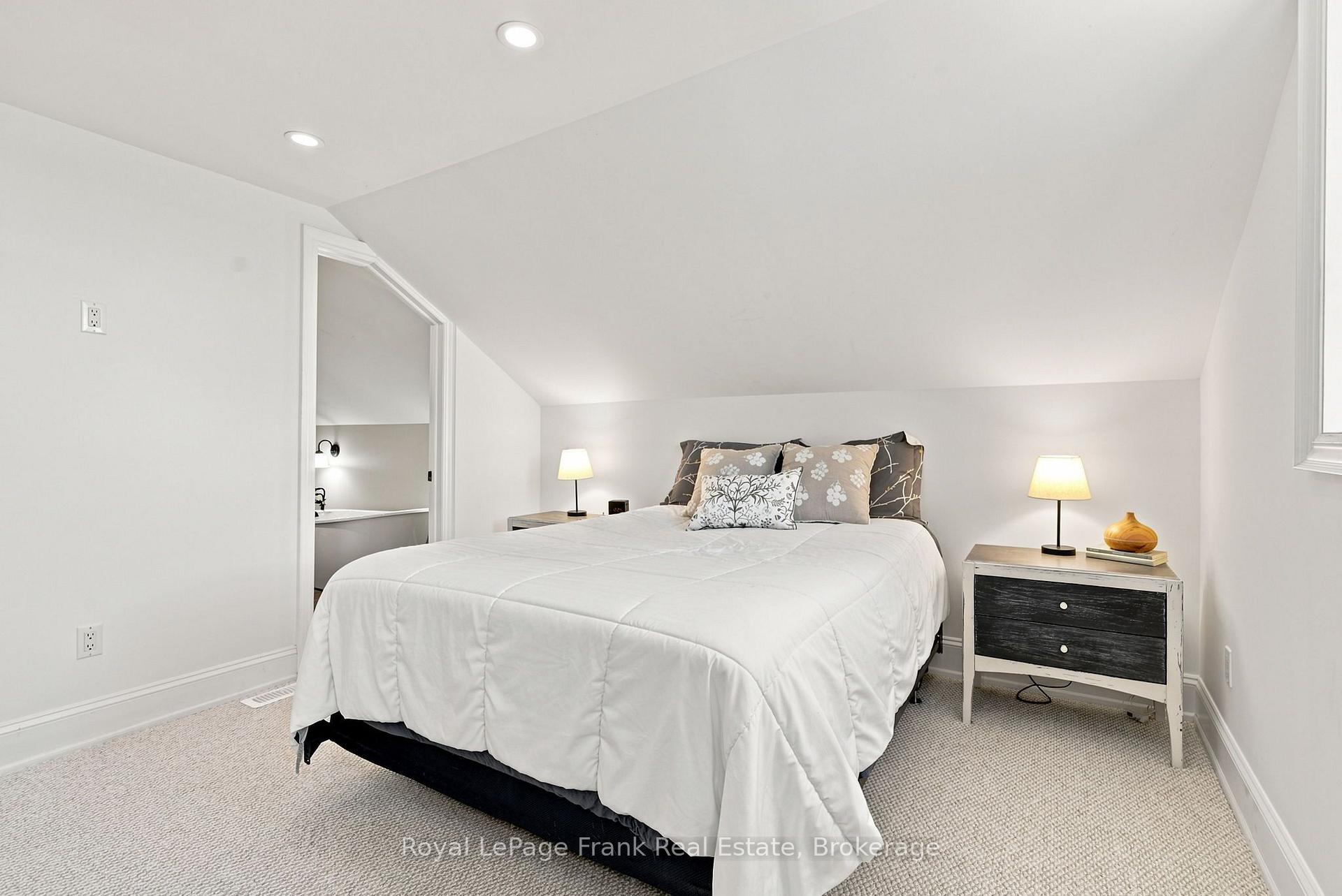 Photo 20 of 661 Fingerboard Road, Kawartha Lakes, Manilla — HOMEH