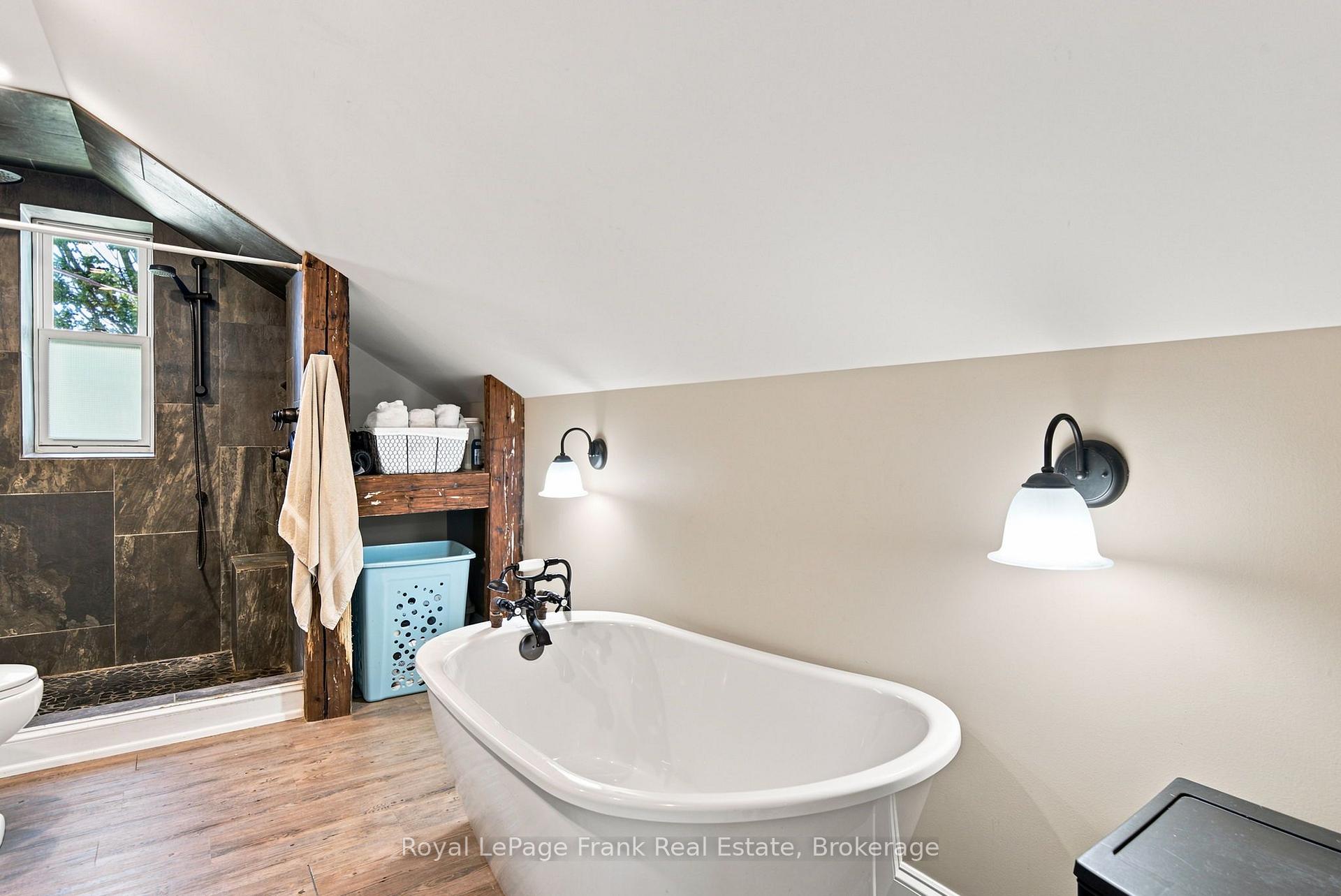 Photo 24 of 661 Fingerboard Road, Kawartha Lakes, Manilla — HOMEH