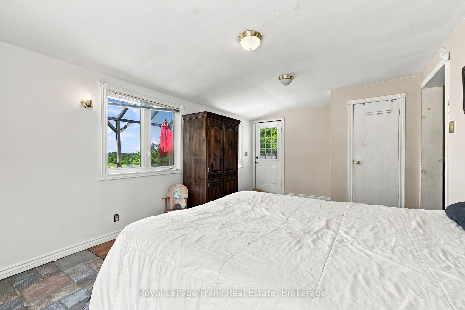 Photo 31 of 661 Fingerboard Road, Kawartha Lakes, Manilla — HOMEH