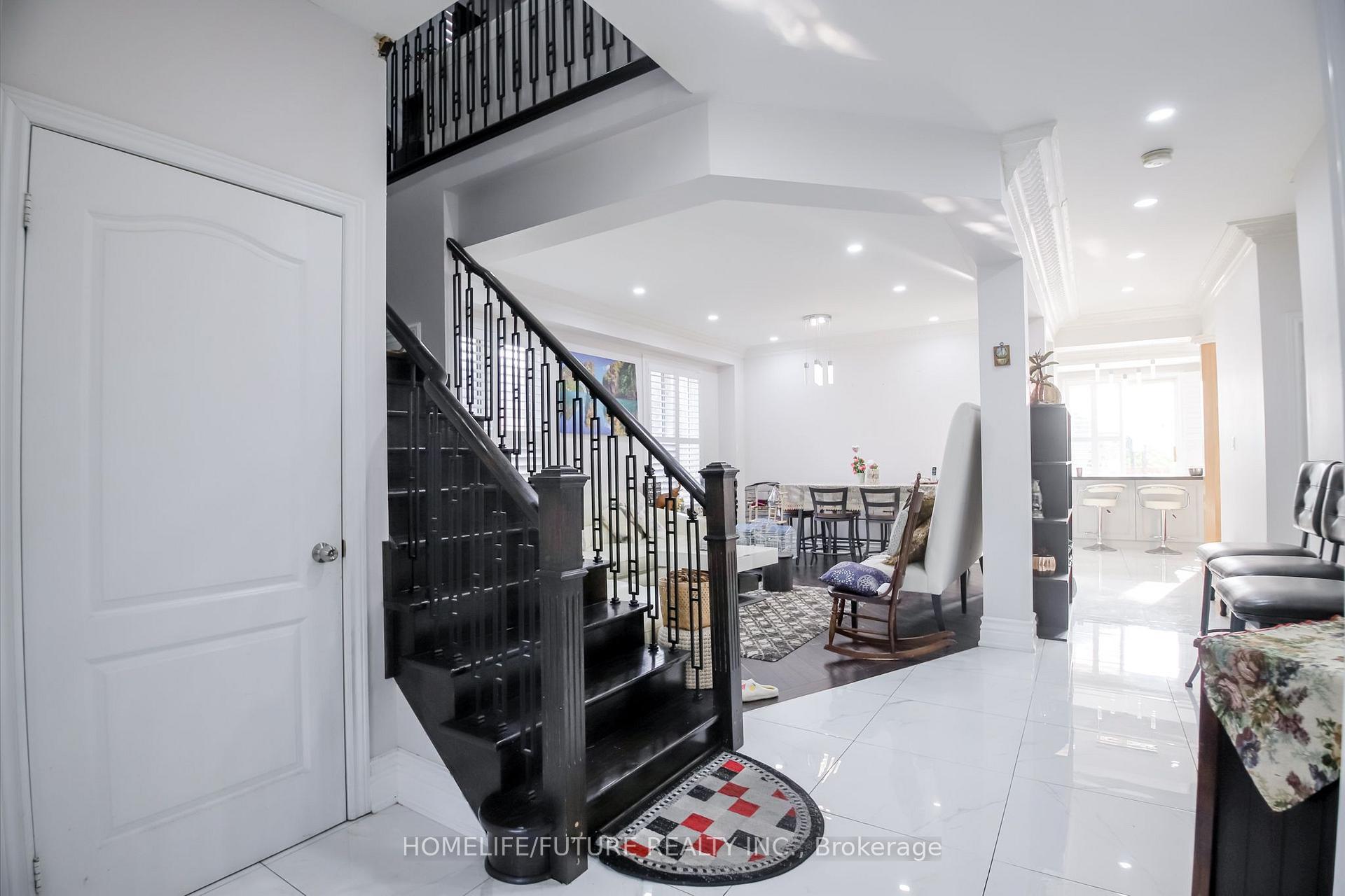 Photo 5 of 20 Mingay Avenue, Markham, Wismer — HOMEH