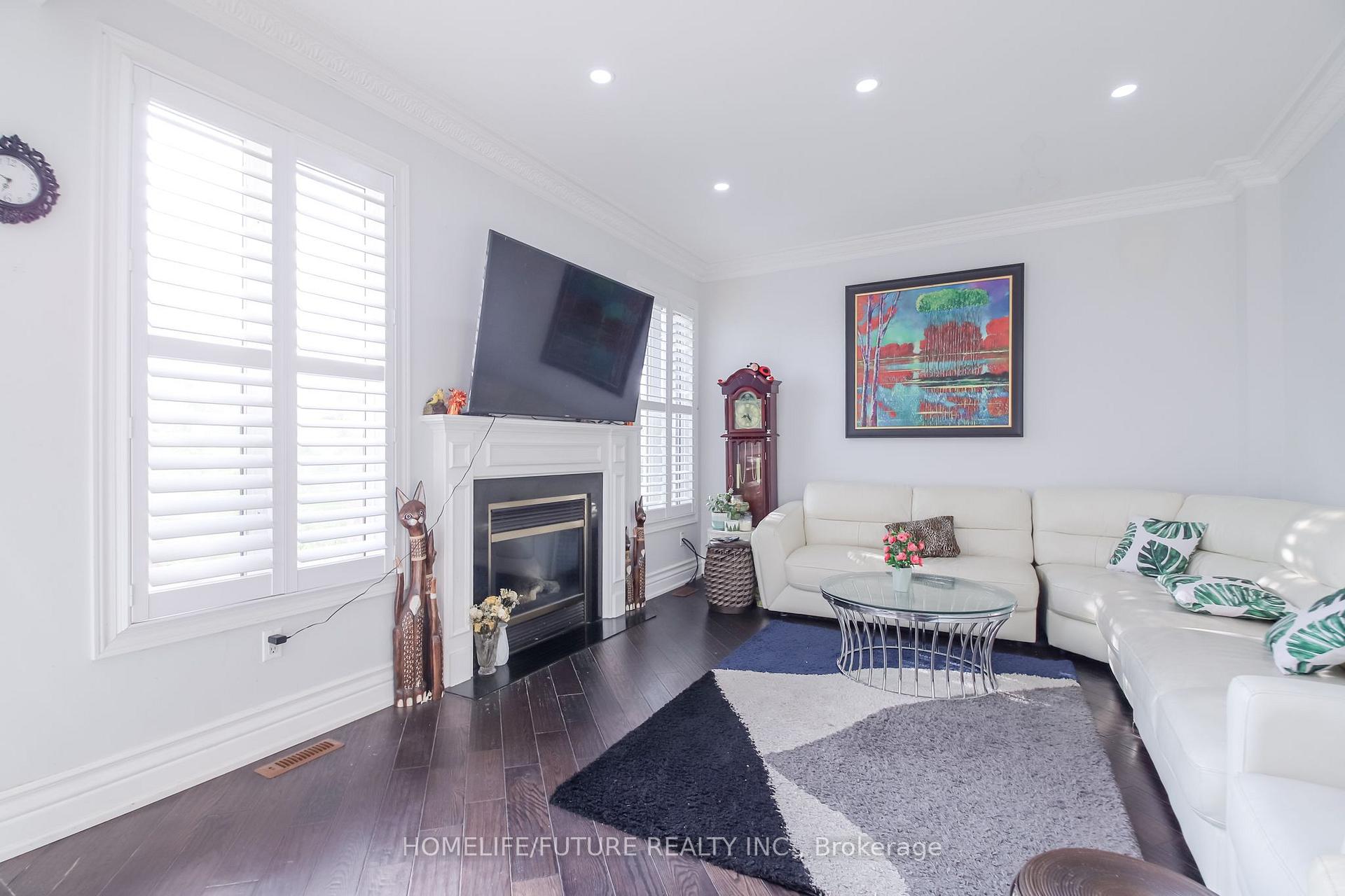 Photo 12 of 20 Mingay Avenue, Markham, Wismer — HOMEH