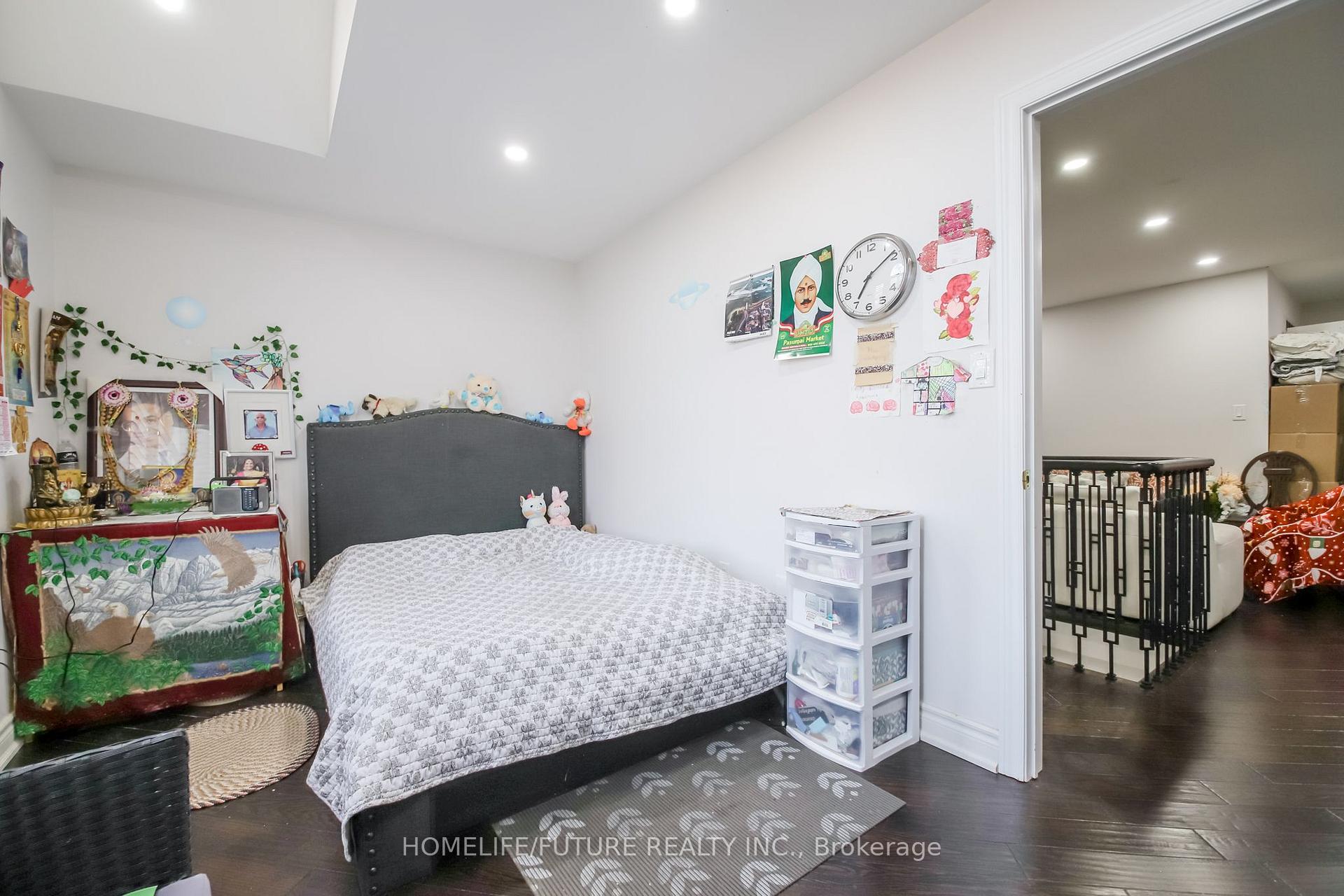 Photo 23 of 20 Mingay Avenue, Markham, Wismer — HOMEH