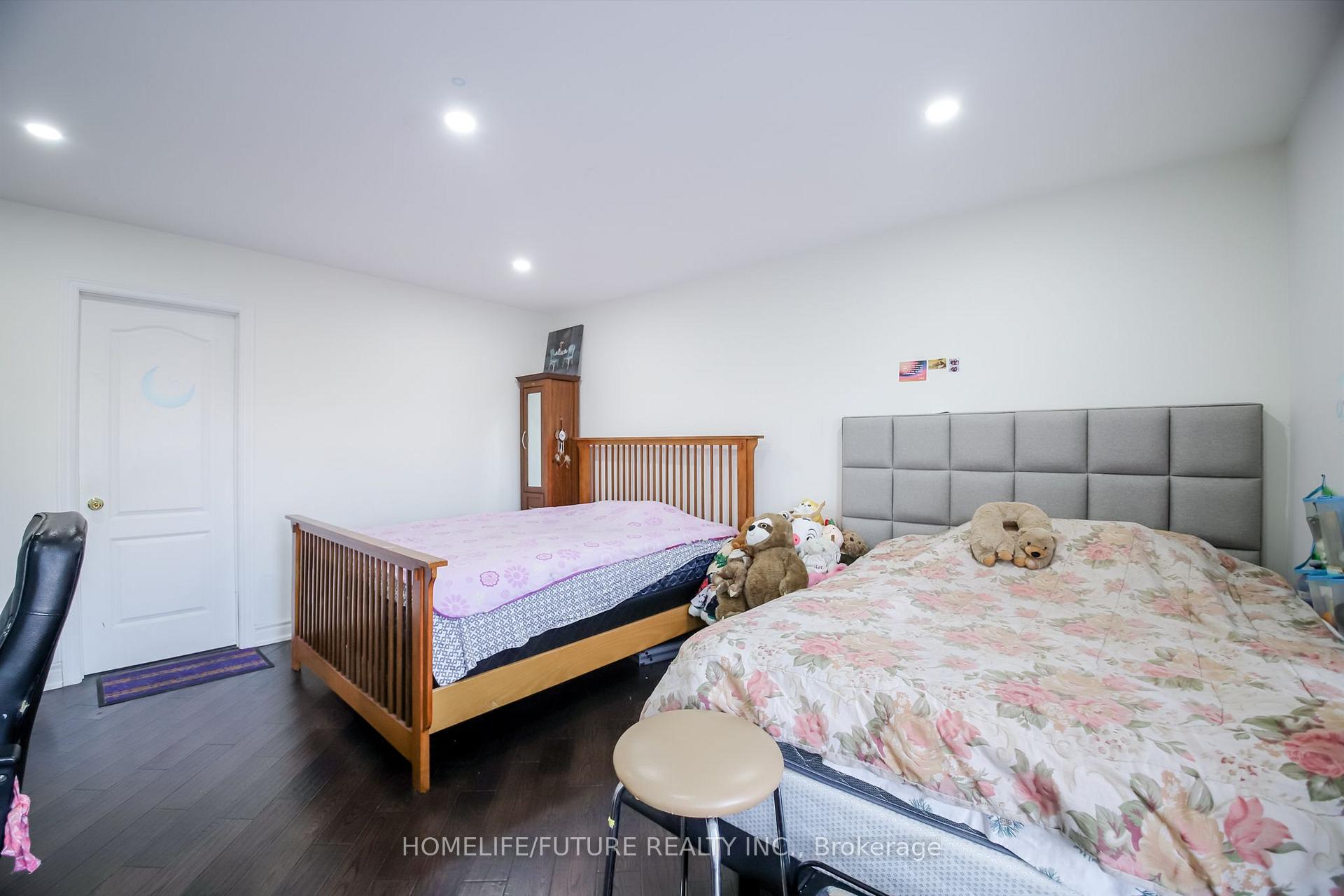 Photo 28 of 20 Mingay Avenue, Markham, Wismer — HOMEH